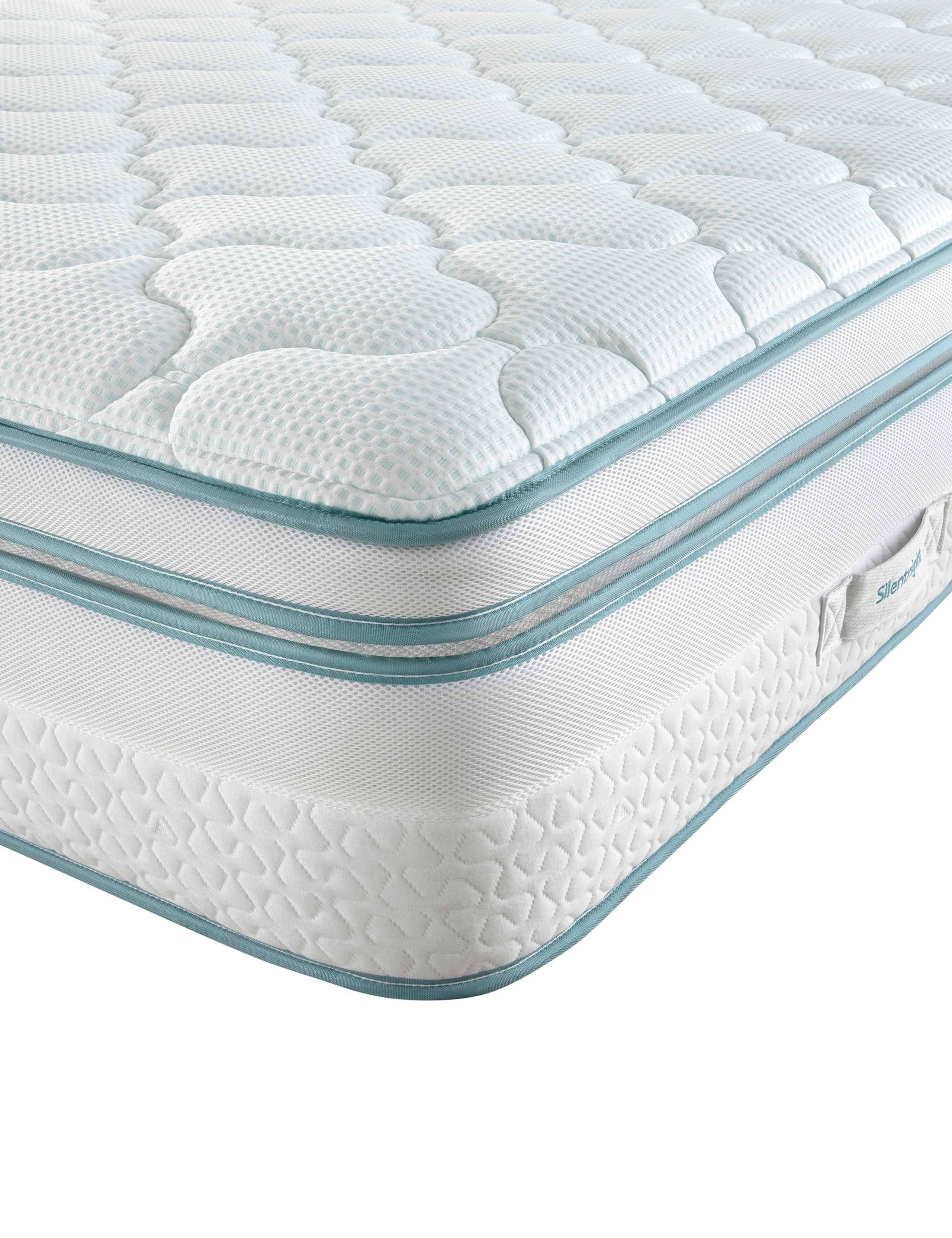UltraGel® CoolTouch 3000 Soft Mattress 3 of 5