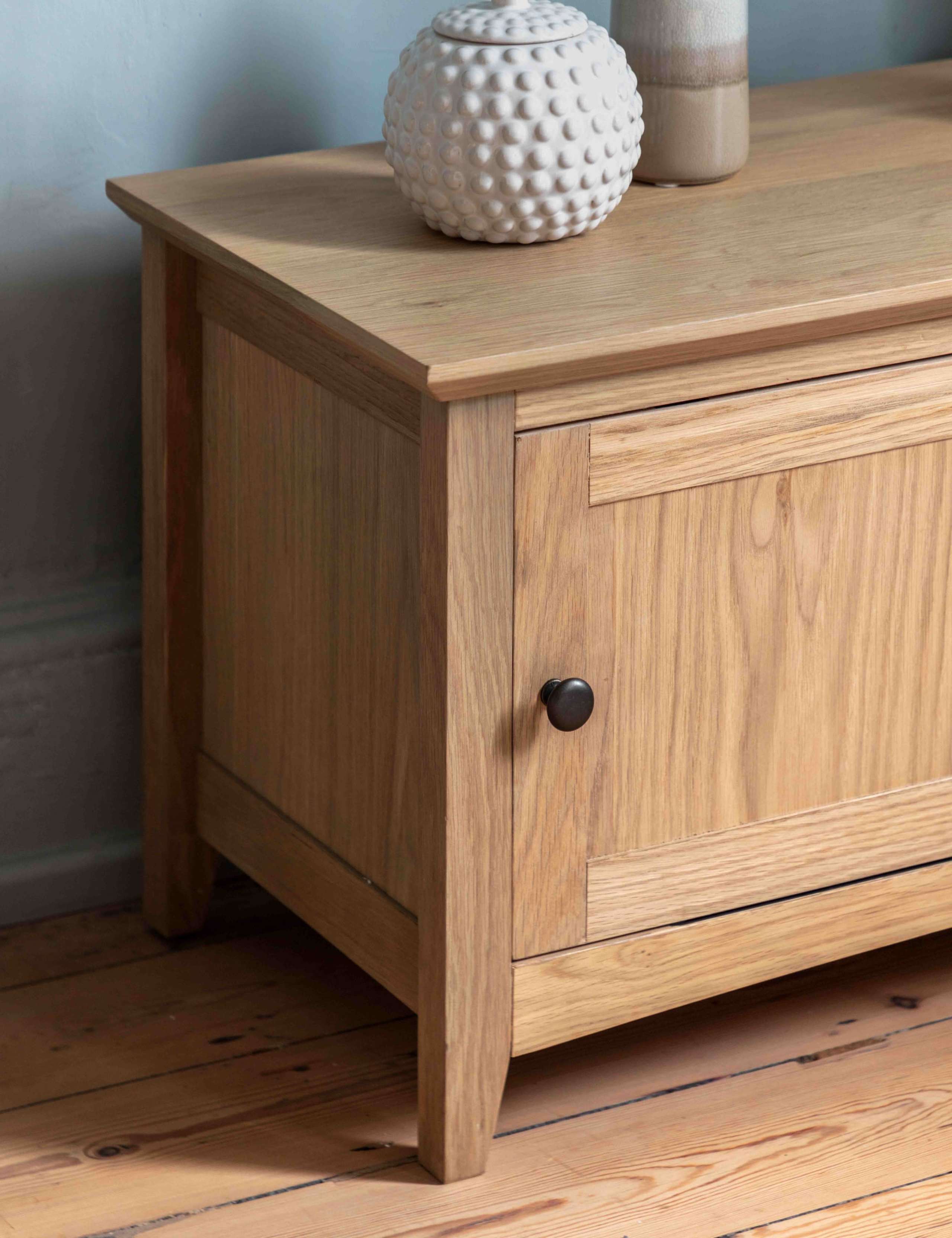 Rye Oak Veneer Media Unit 6 of 12