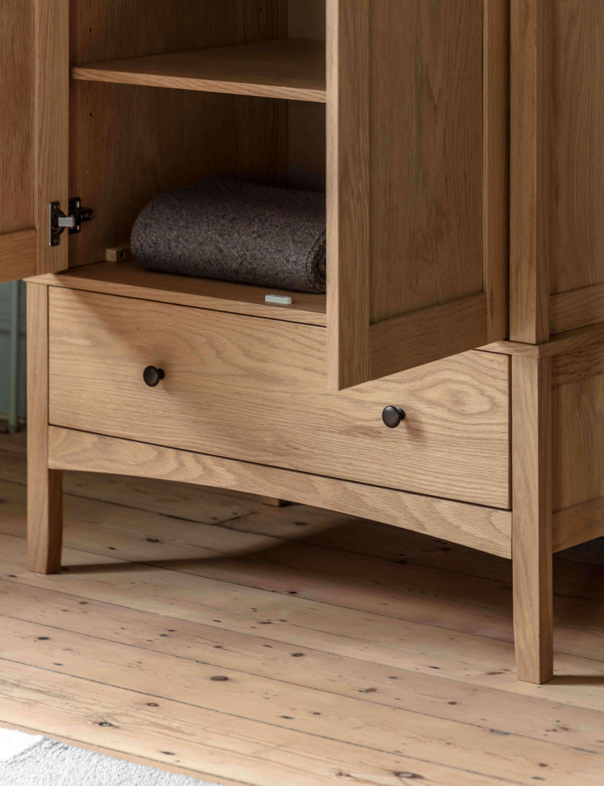 Rye Double Wardrobe 4 of 11