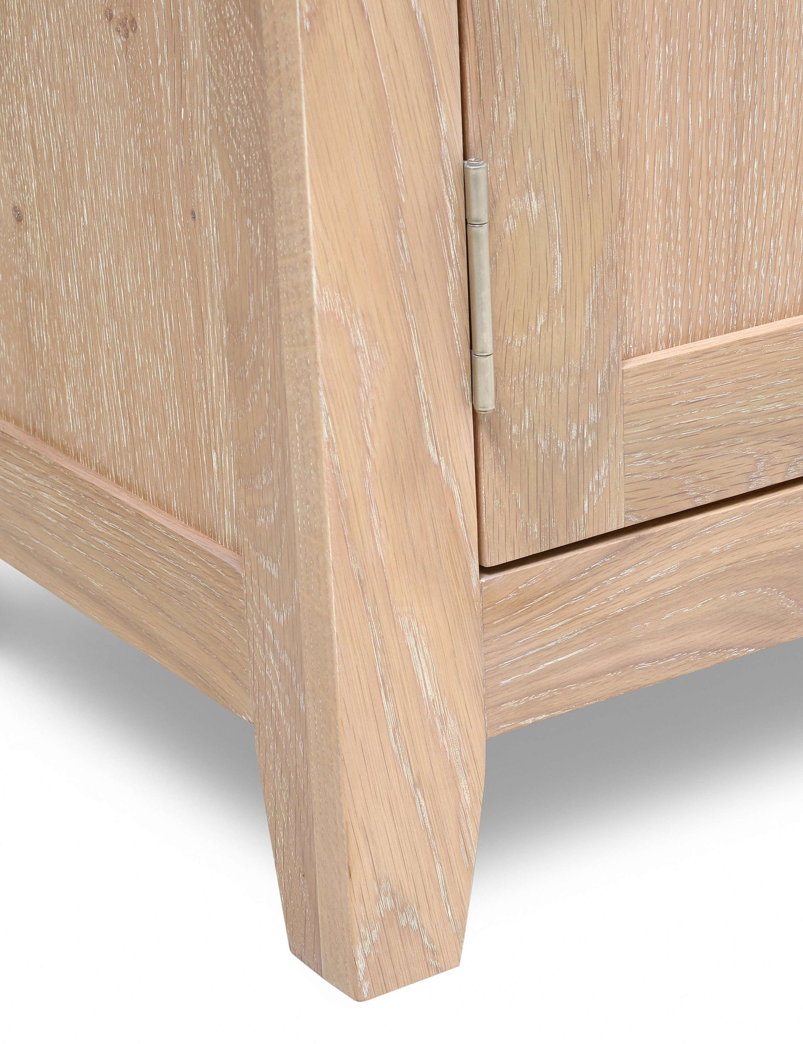 Inglesham Large Three Door Sideboard 3 of 11