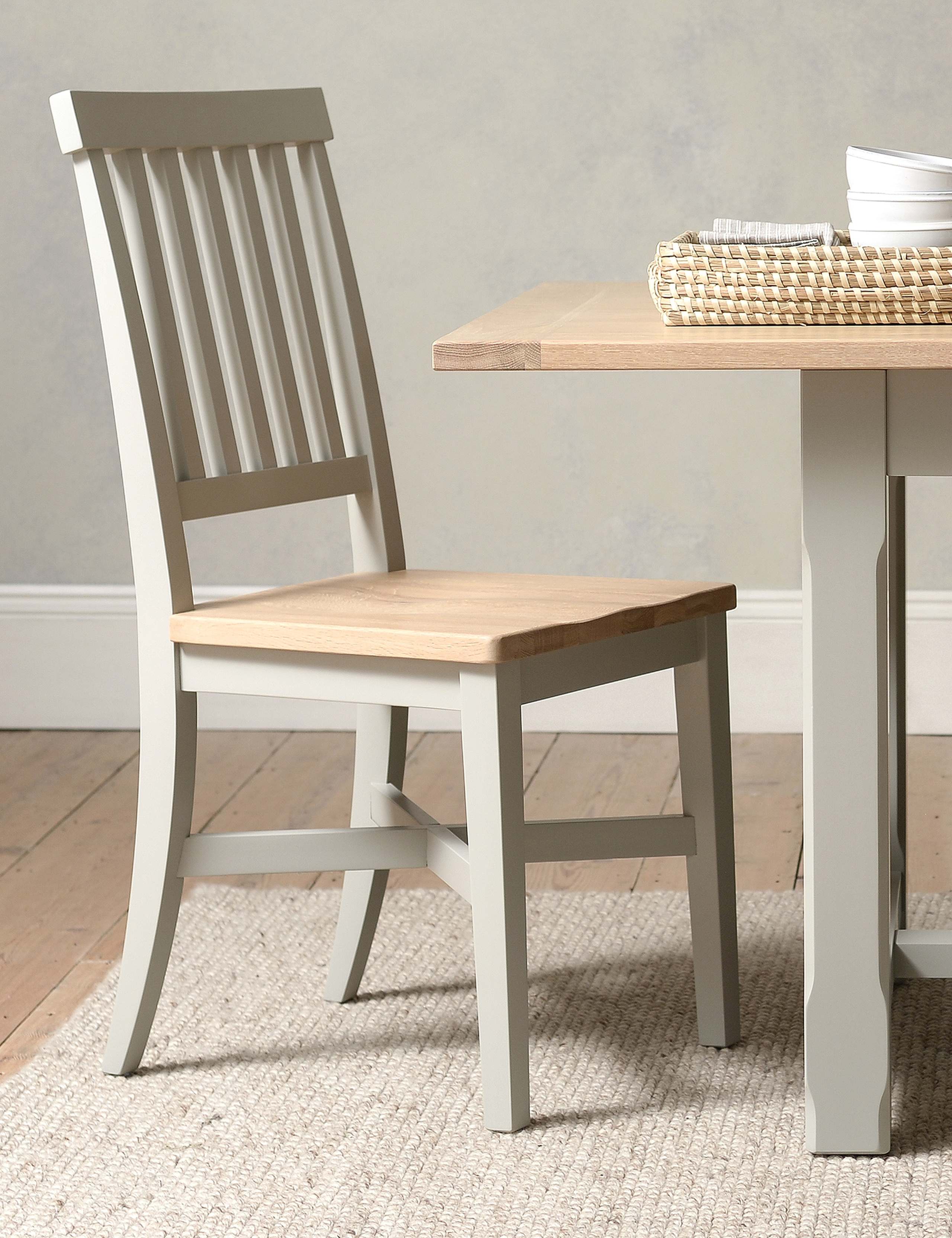 Set of 2 Chester White Dining Chairs 4 of 6