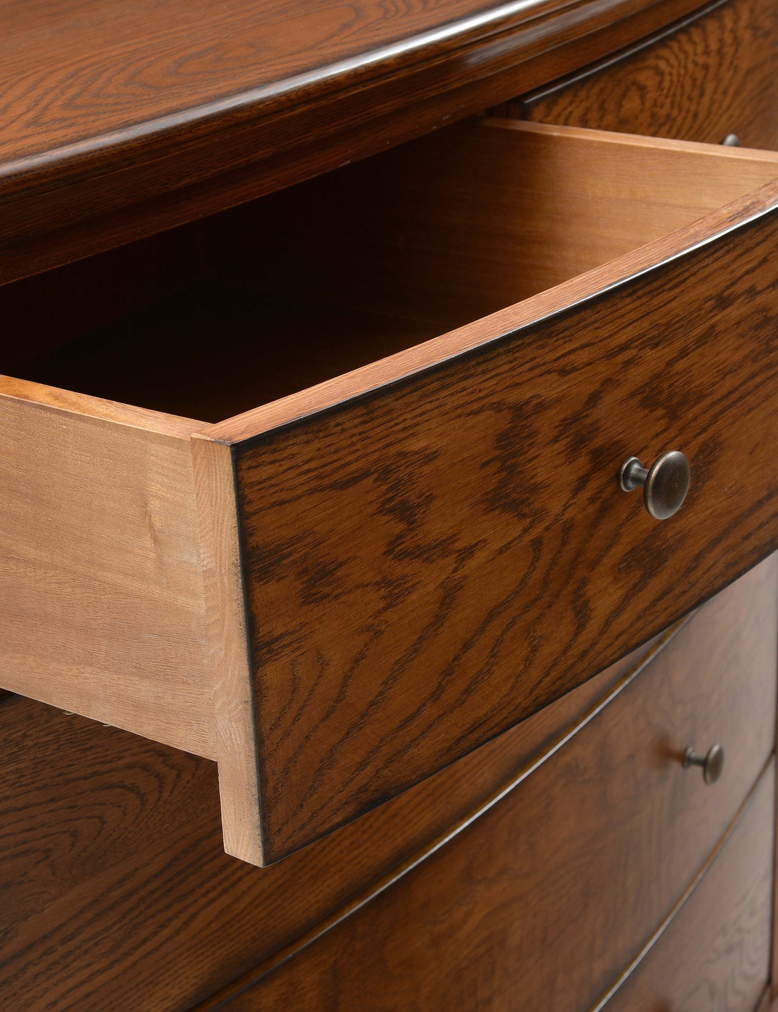 Winchcombe 5 Drawer Chest 5 of 8