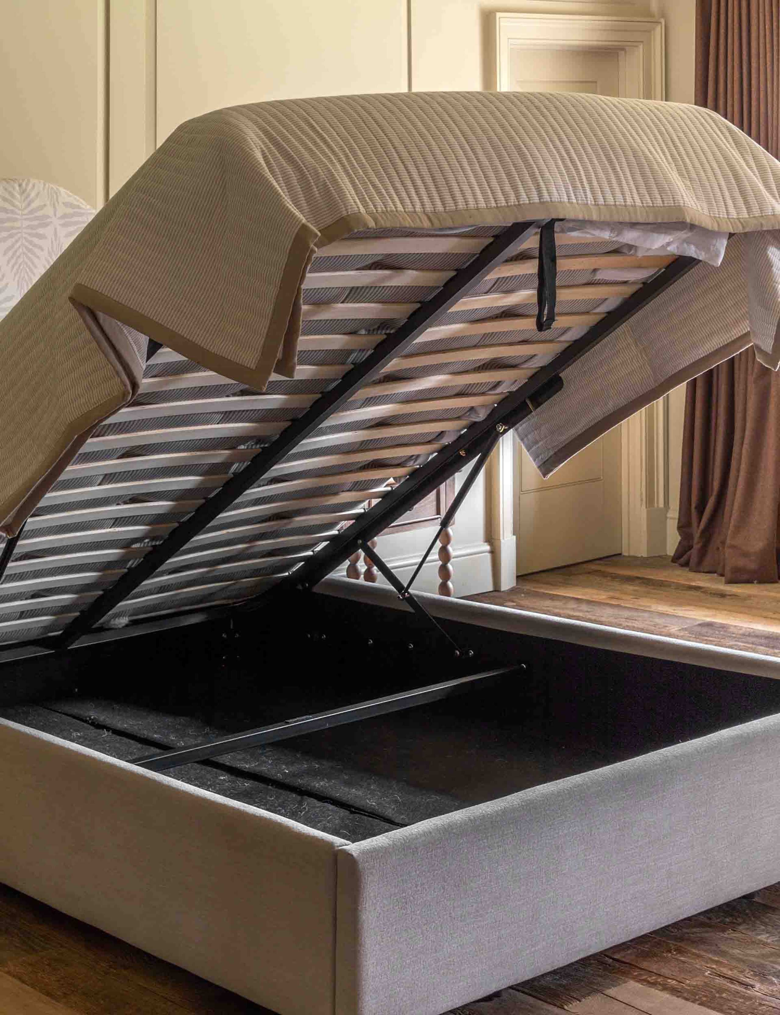 Wilton Ottoman Storage Bed 7 of 7