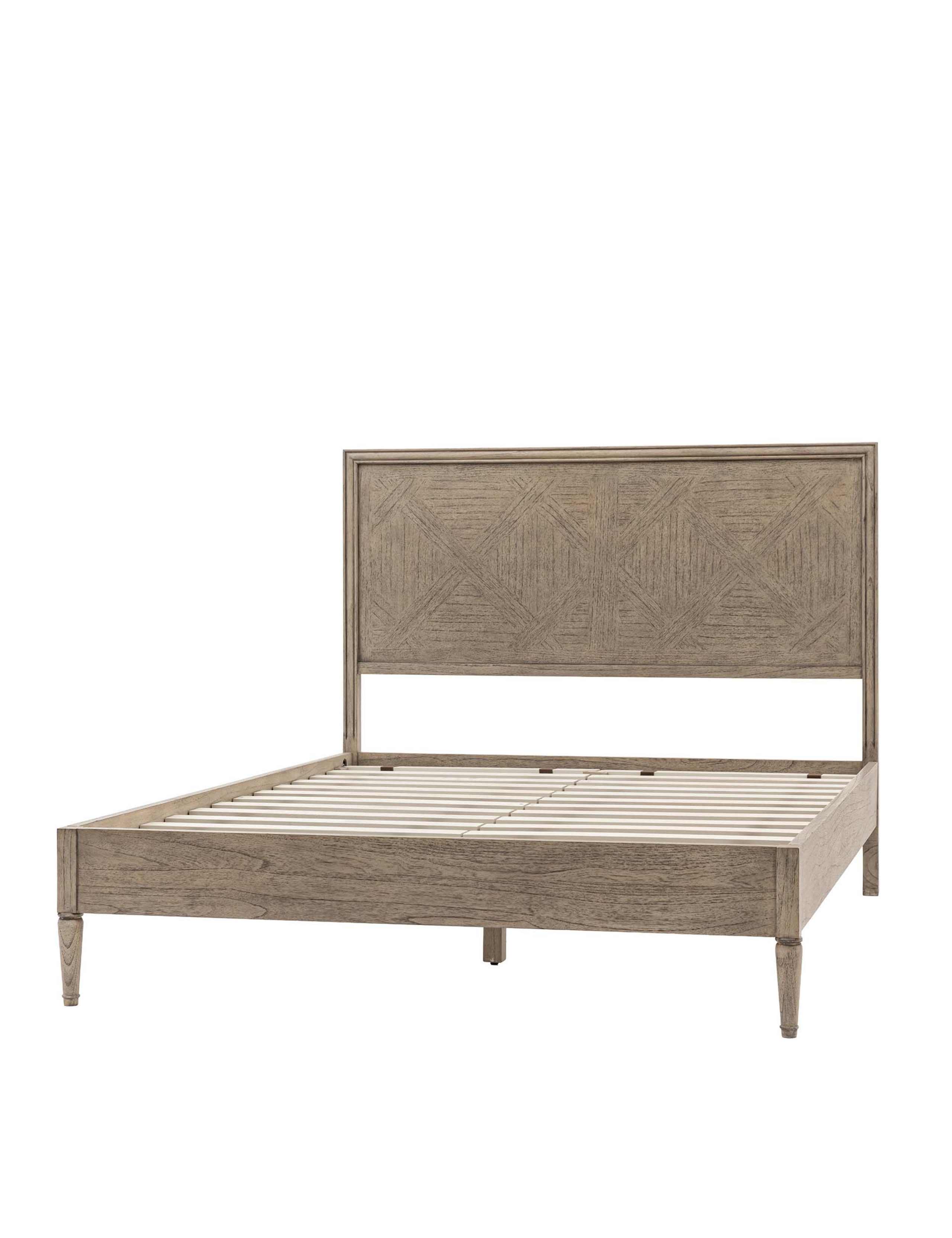 Rustique Bed 7 of 9