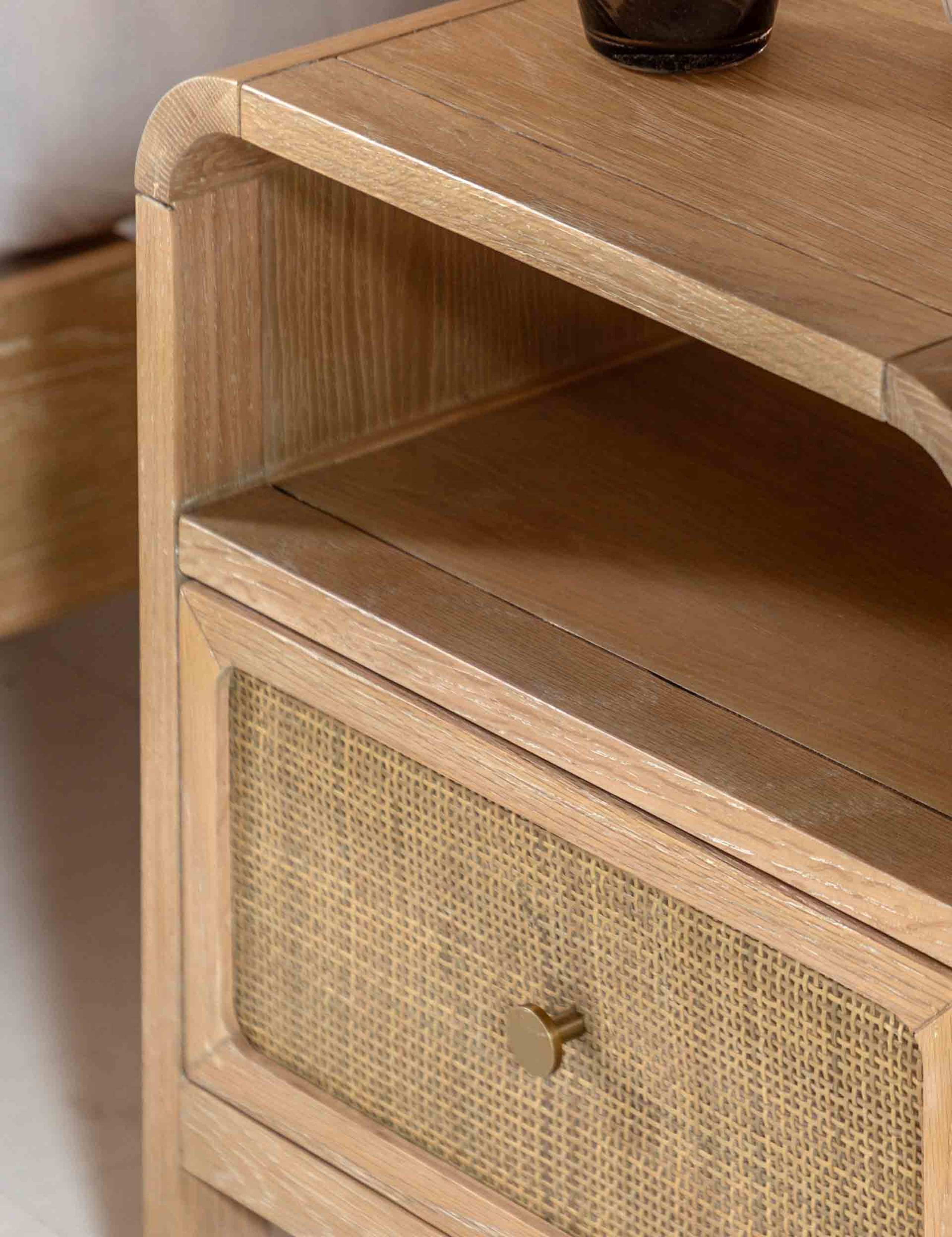 Bibury 1 Drawer Bedside Table 3 of 8