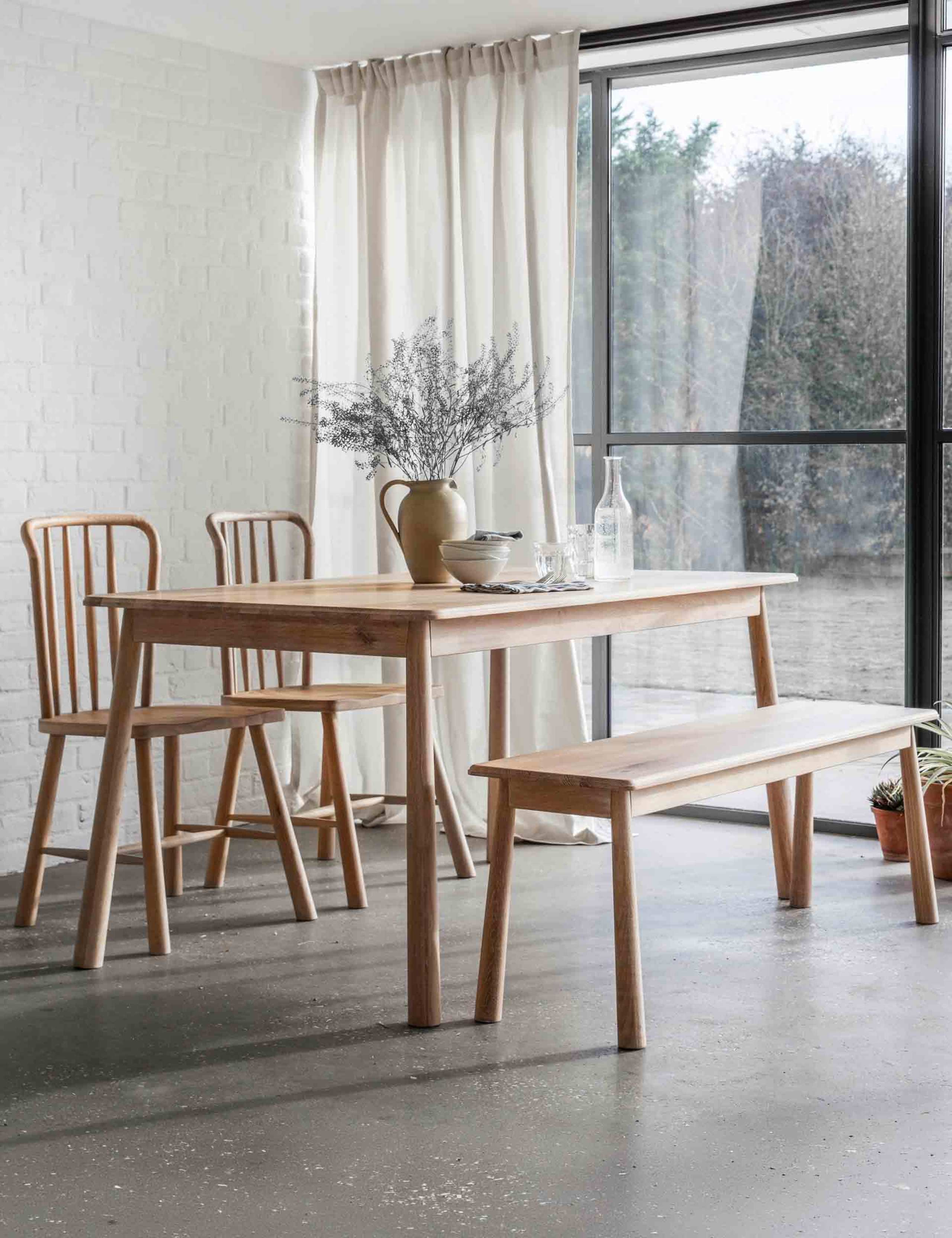 Wycombe Modern Dining Table 3 of 6