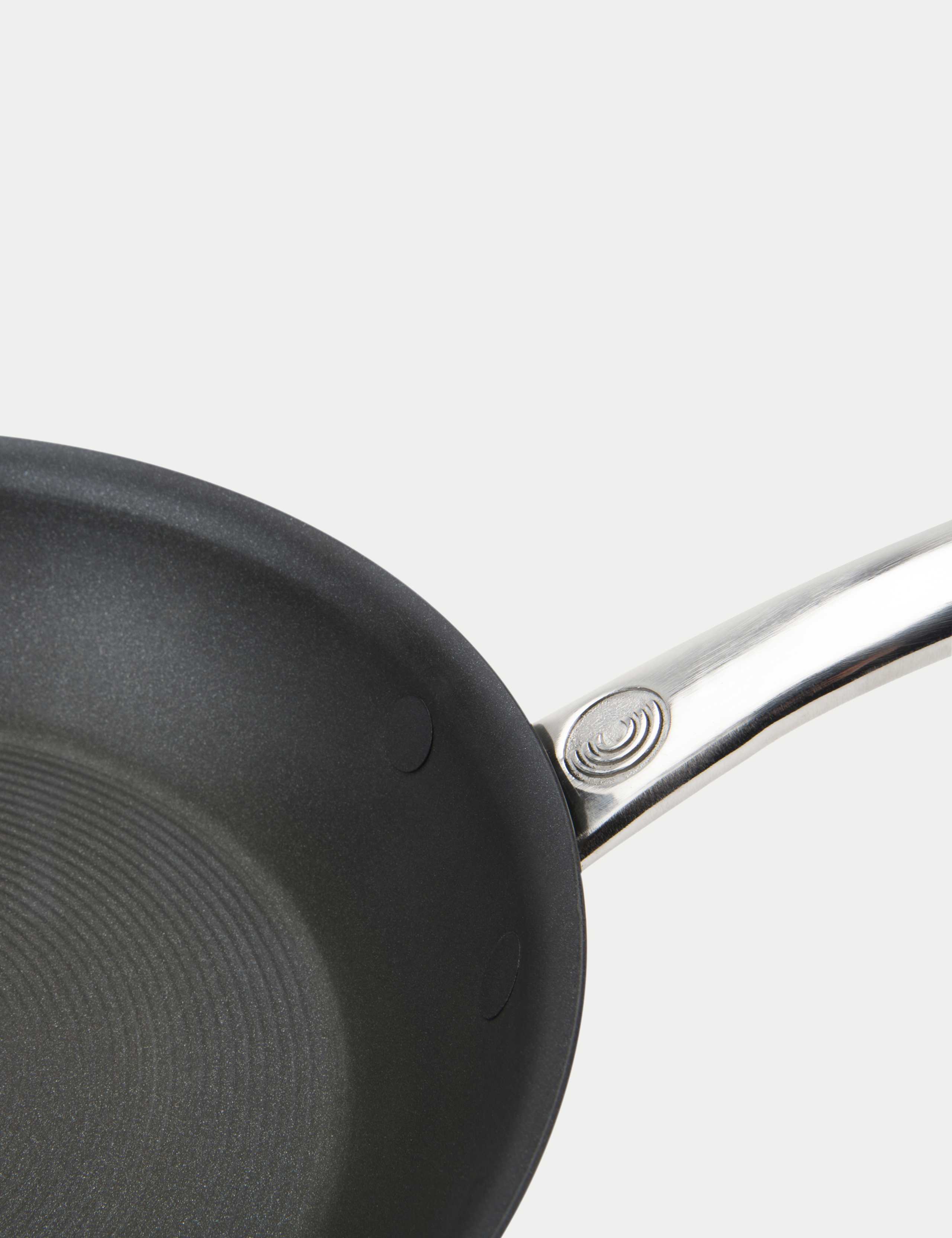 Excellence 22cm Non Stick Frying Pan 3 of 6