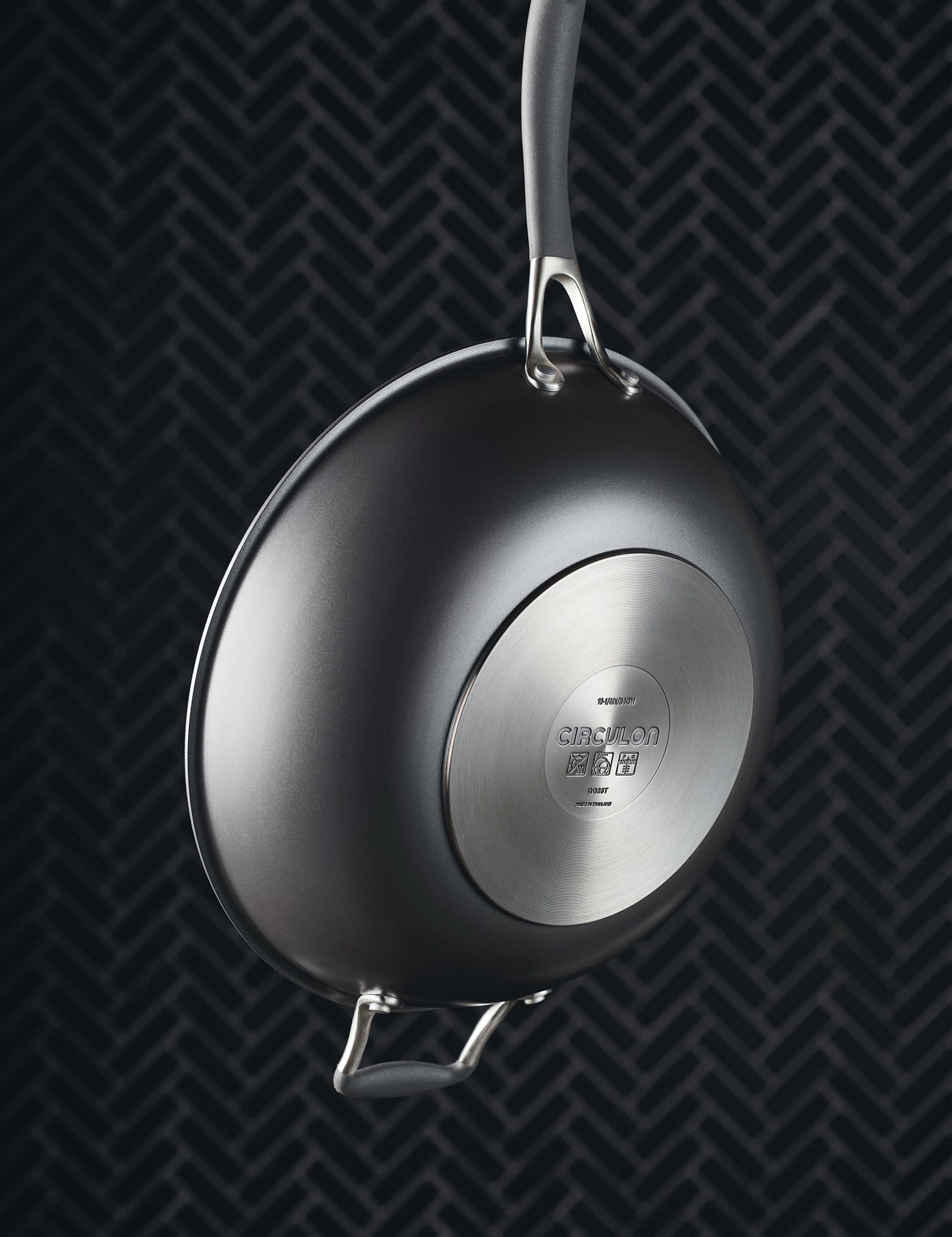Scratch Defense 34cm Non Stick Wok 7 of 7