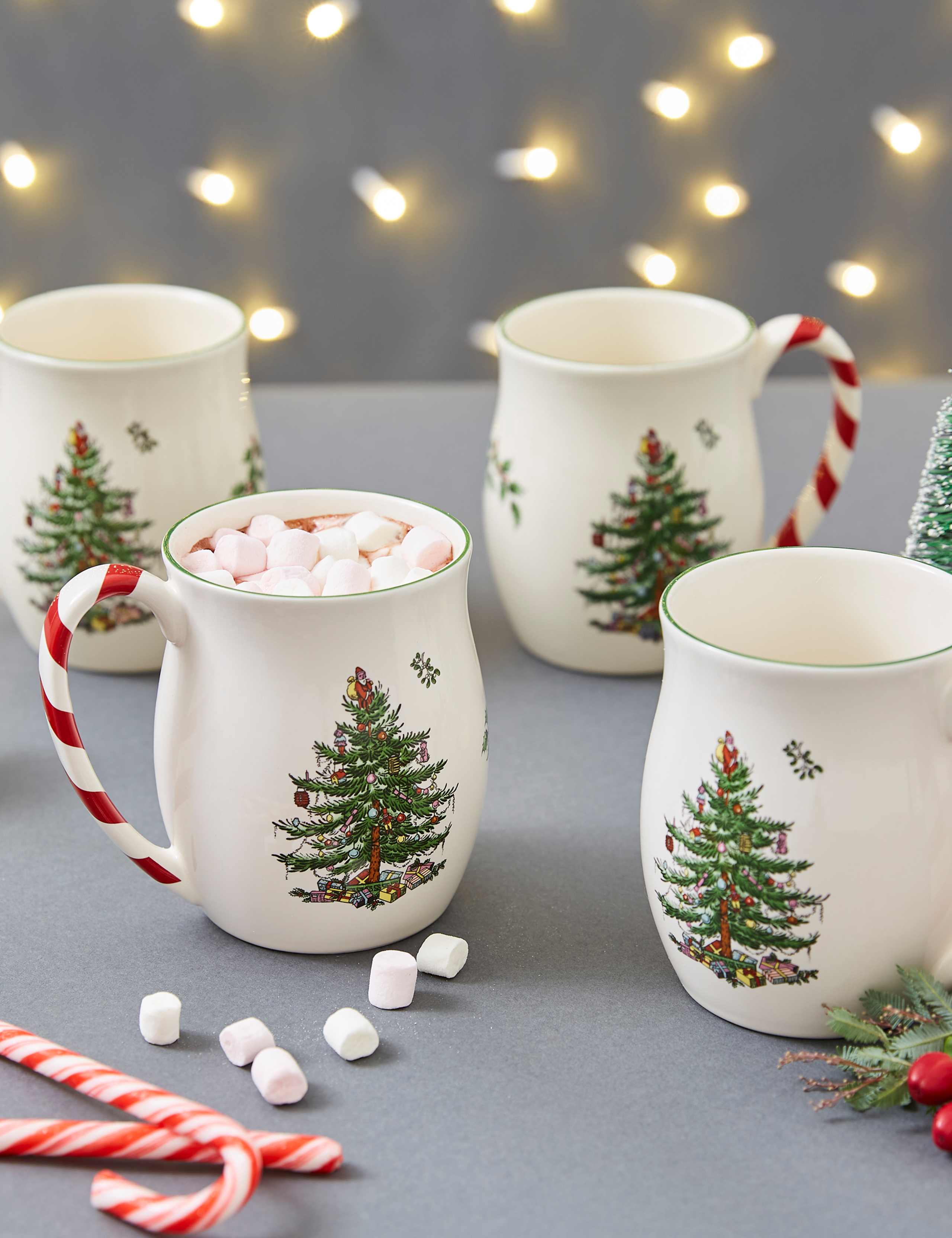 Set of 4 Christmas Tree Mugs 6 of 10