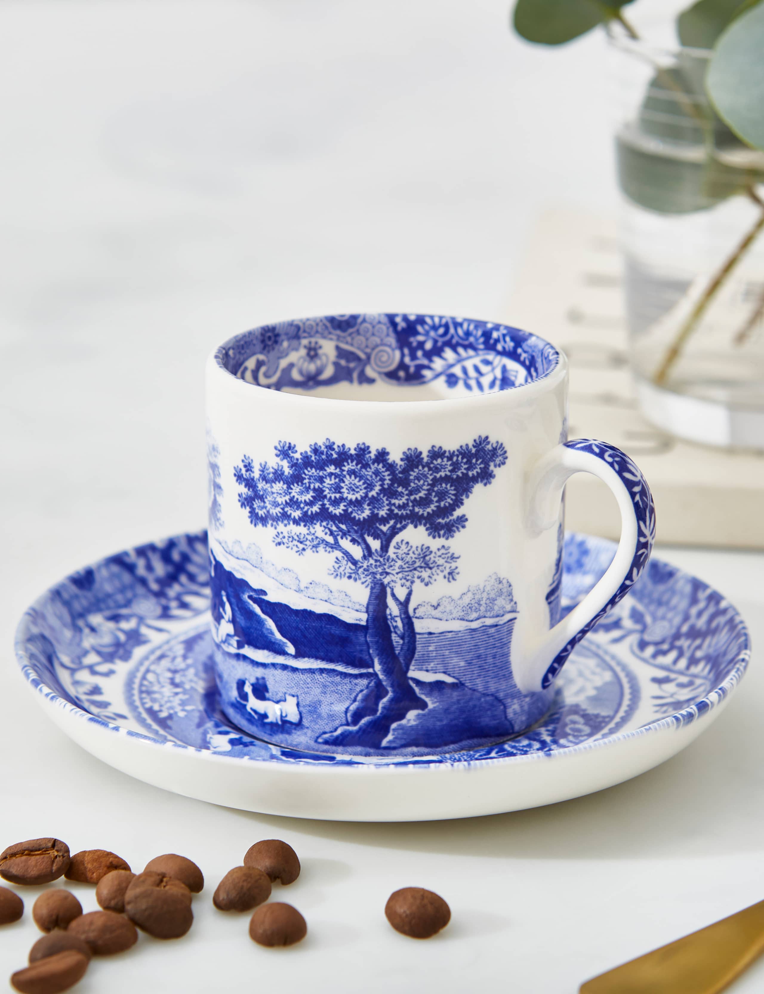Set of 4 Blue Italian Cups & Saucers 3 of 8