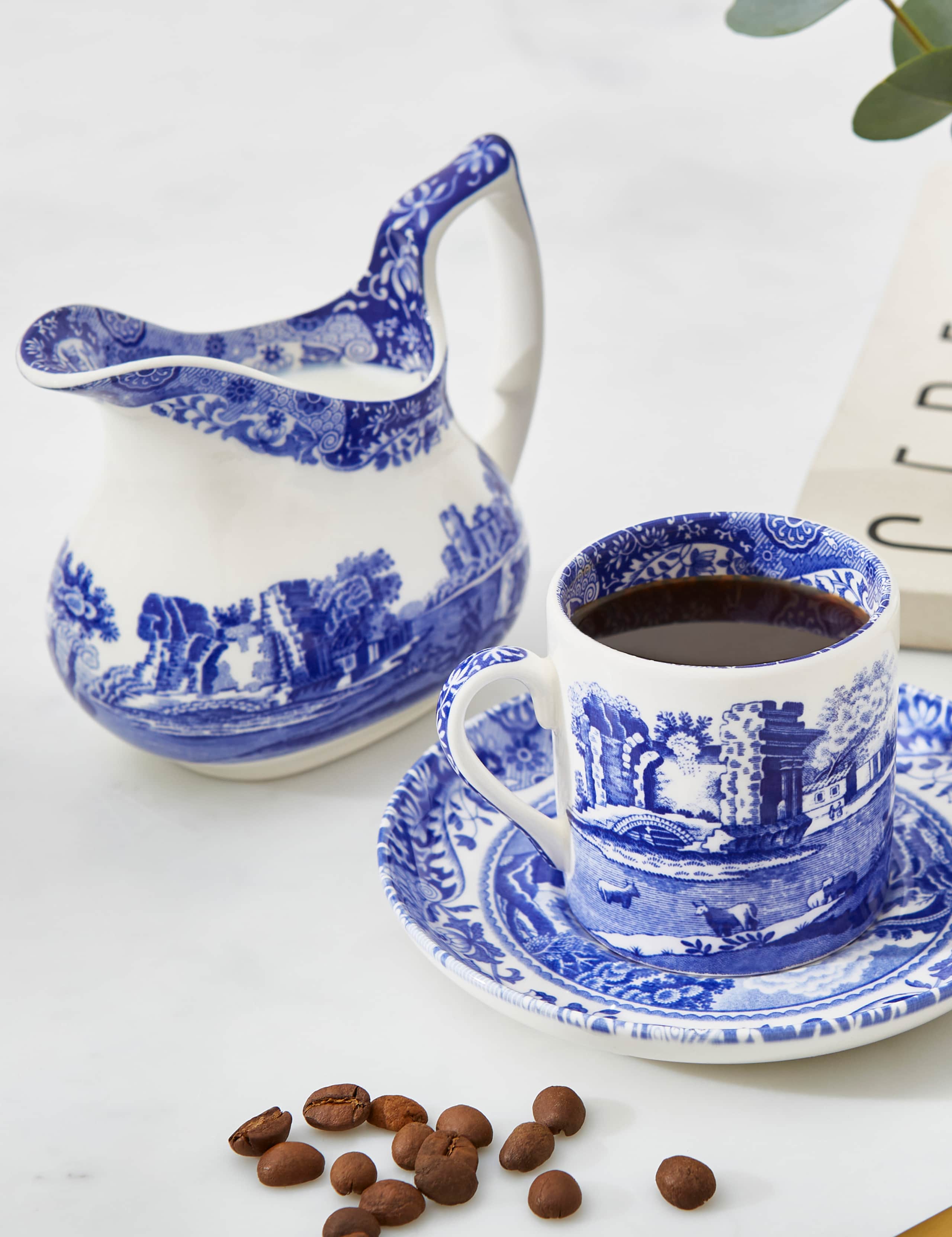 Set of 4 Blue Italian Cups & Saucers 5 of 8