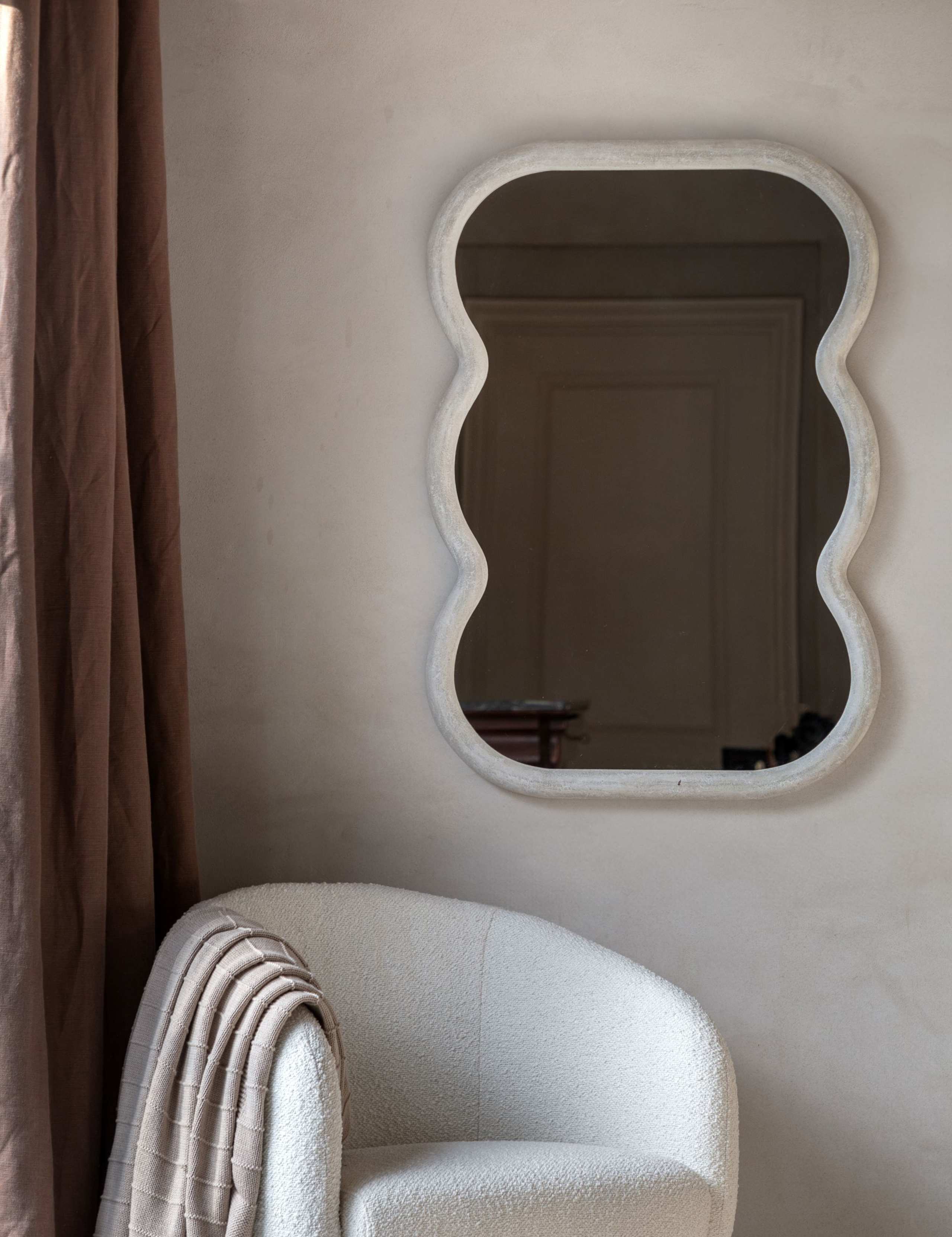Como Wooden Curved Rectangle Wall Mirror 1 of 8