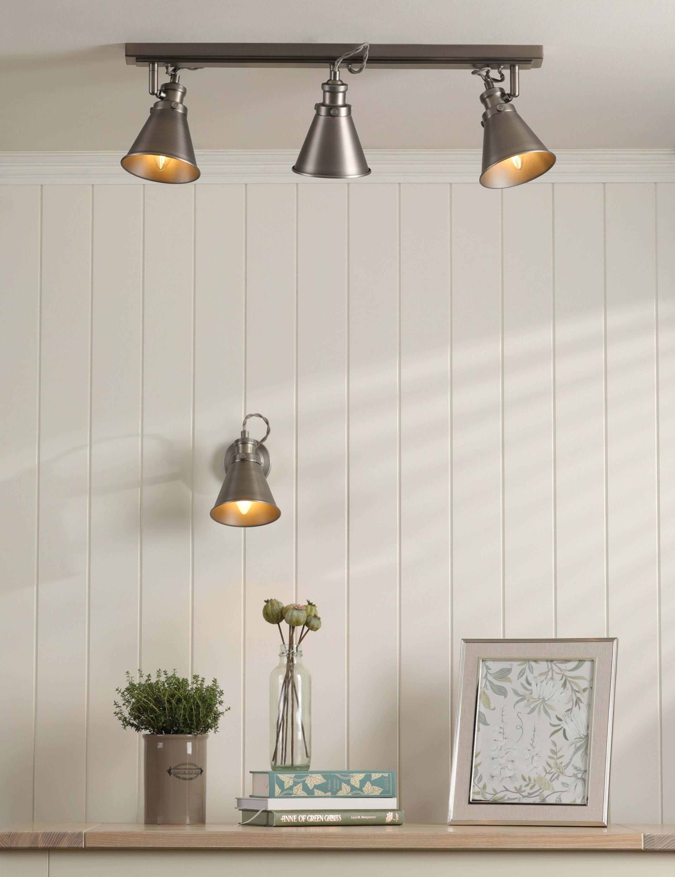 Rufus Metal 3 Light Bar Spotlight 1 of 6