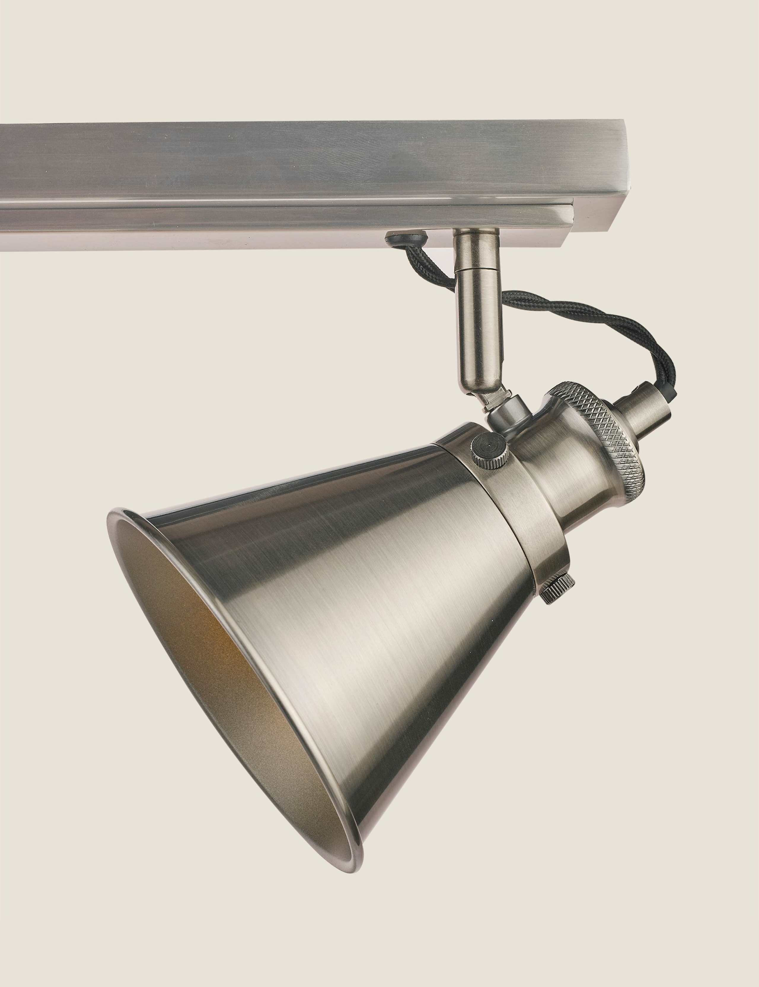 Rufus Metal 3 Light Bar Spotlight 6 of 6