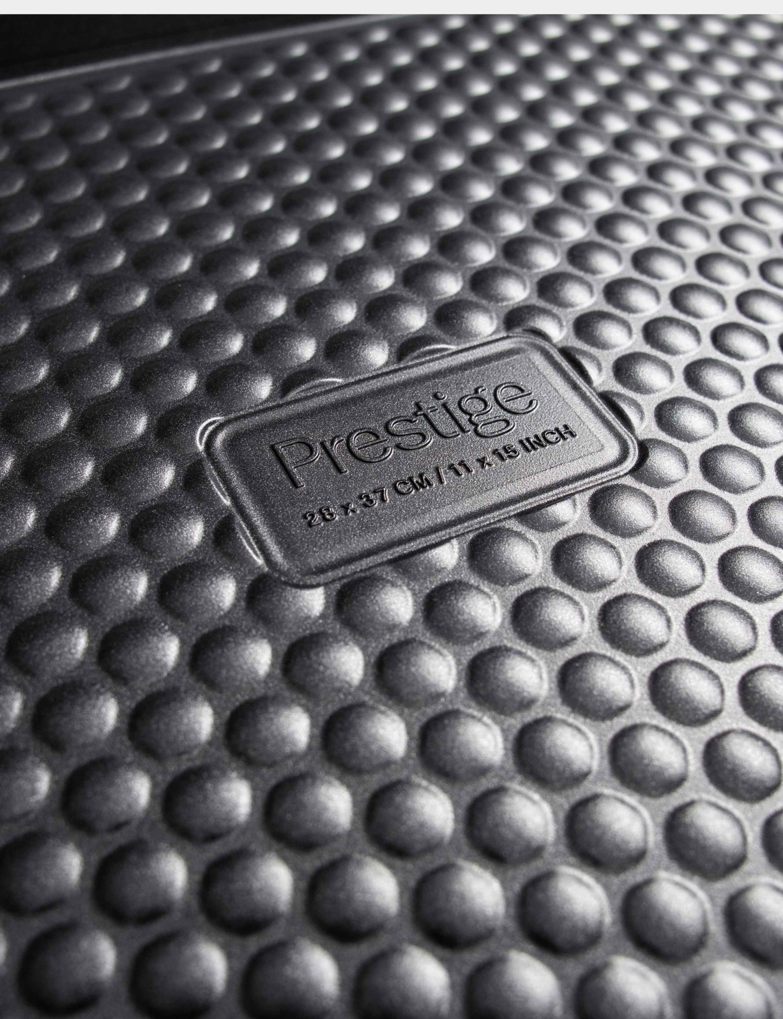 4 Piece Aerolift Roast, Bake, Cake Baking Trays 7 of 7