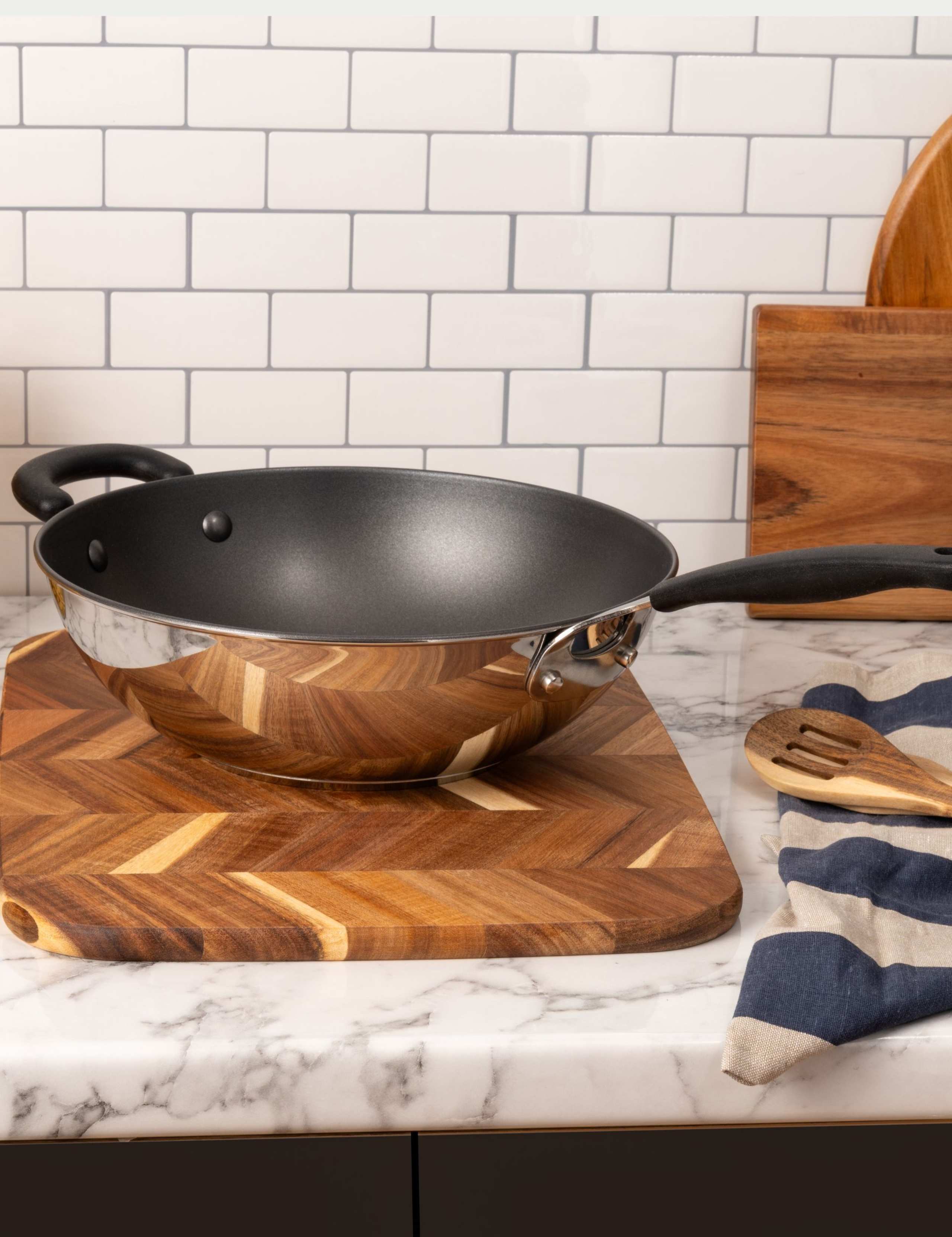 Made to Last 29cm Non-Stick Wok 2 of 6