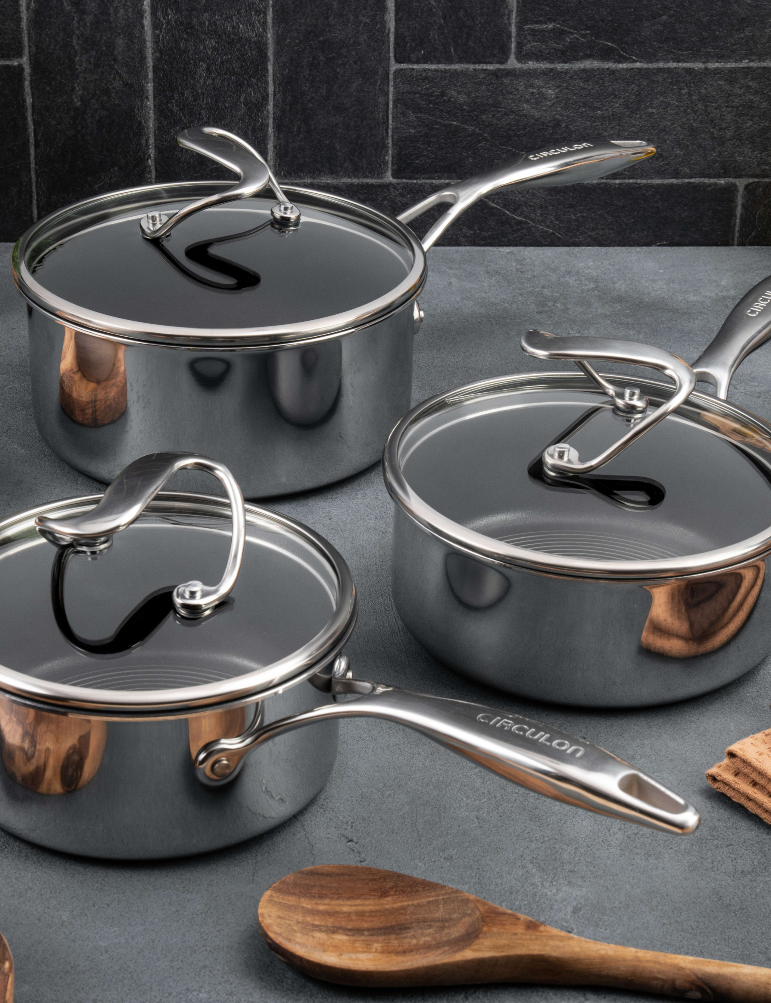 Stainless Steel 18cm Saucepan 3 of 7