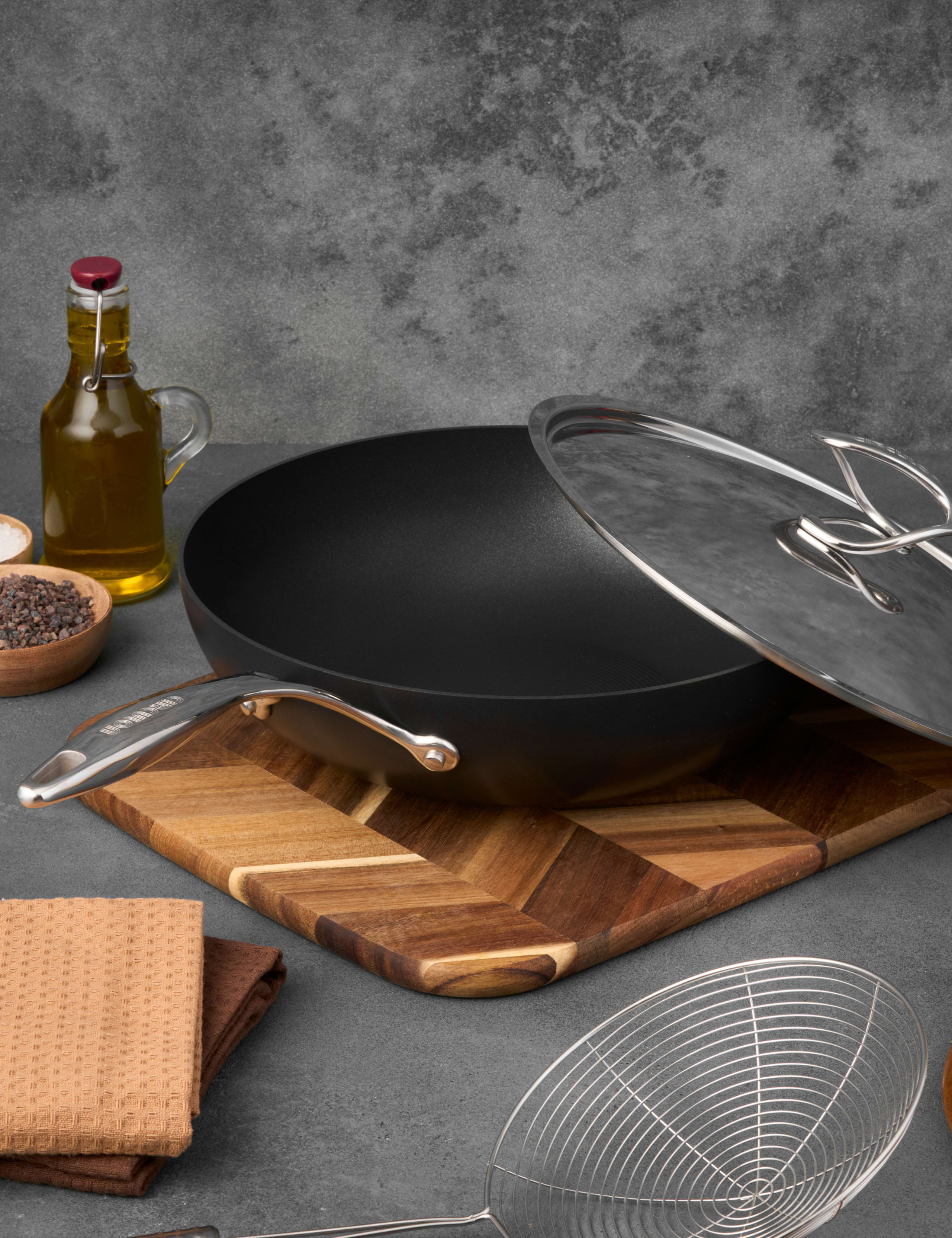 Aluminium 30cm Non-Stick Wok 3 of 7