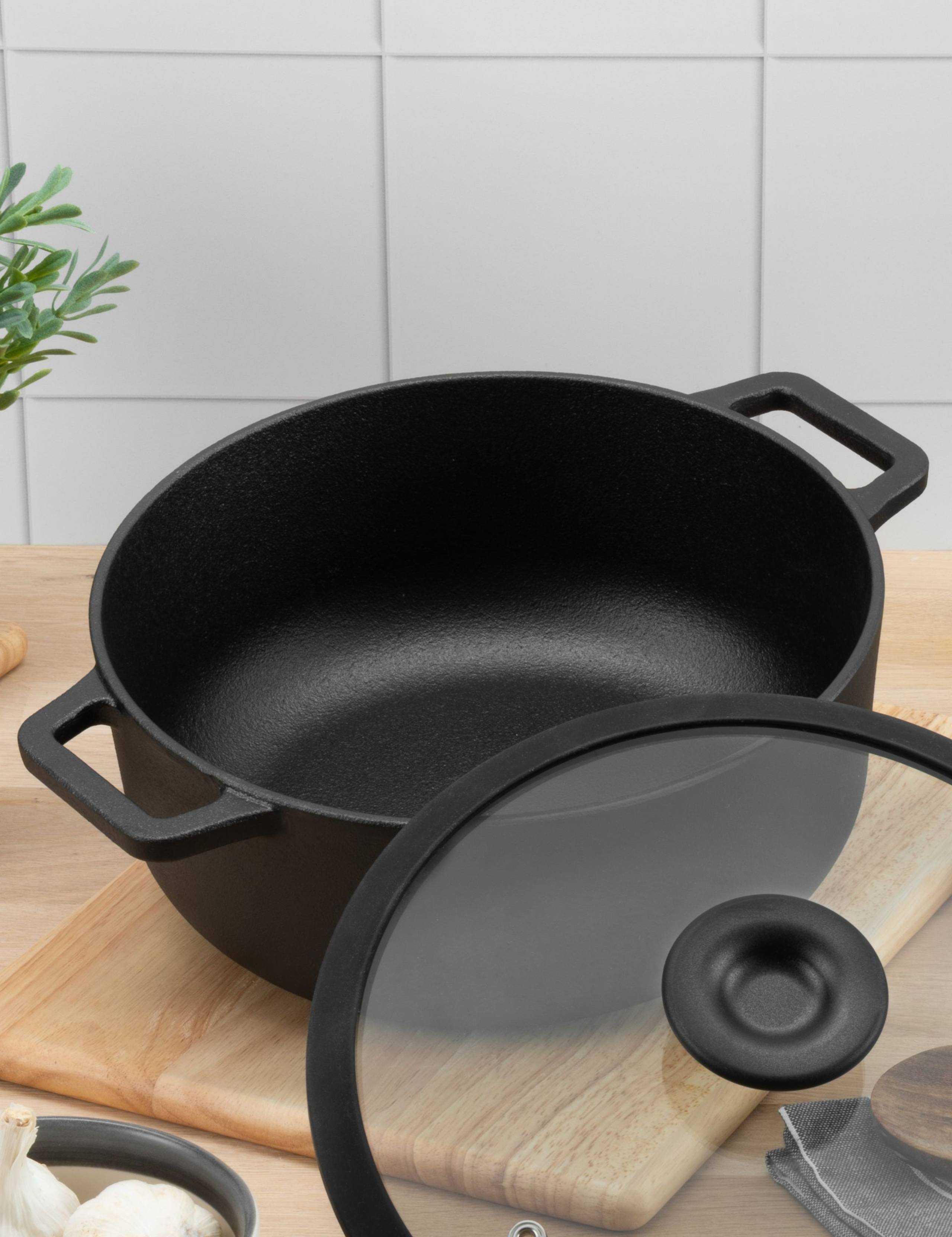 Cast Iron 24cm Non Stick Casserole Dish 2 of 4
