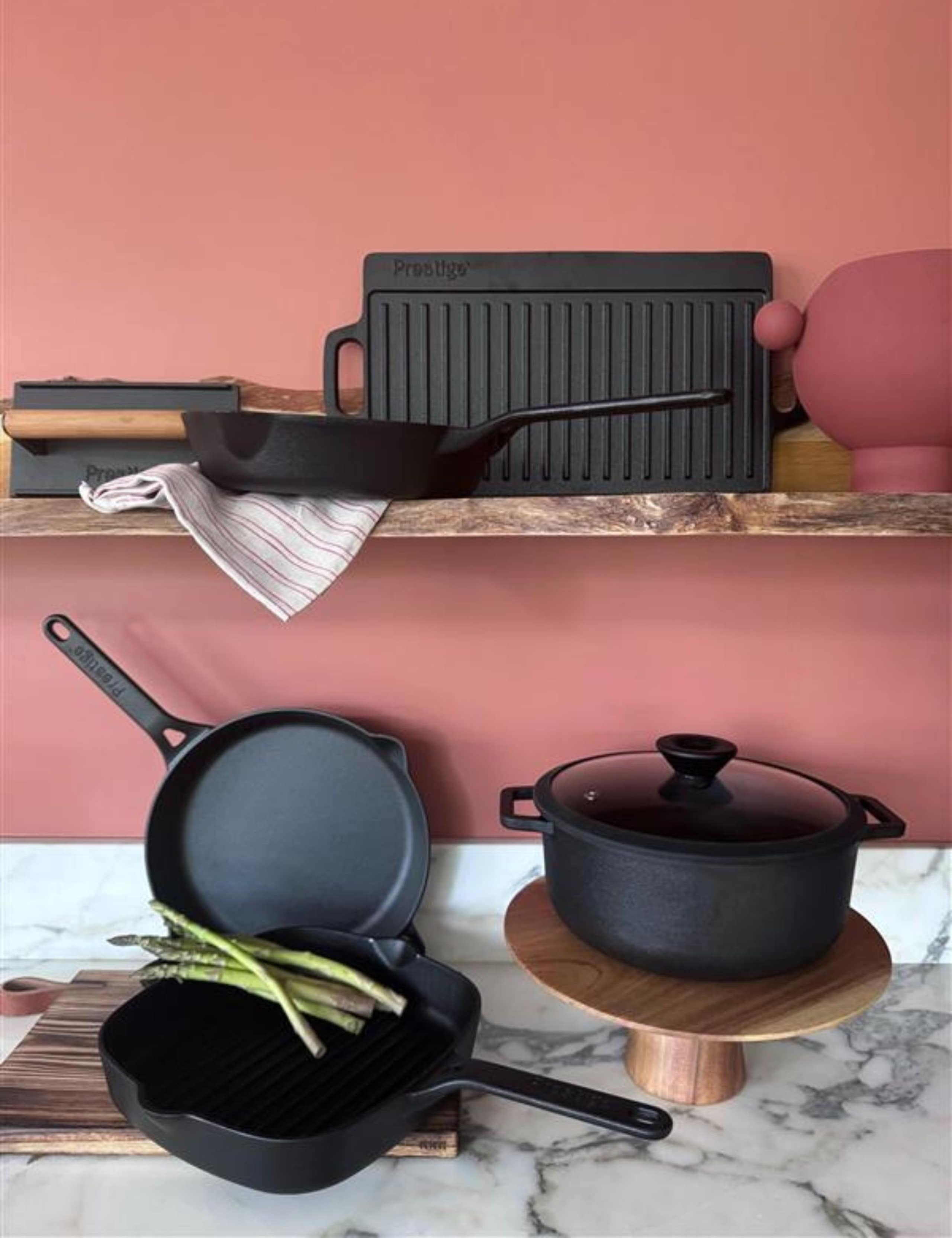 Cast Iron 26cm Frying Pan 4 of 4