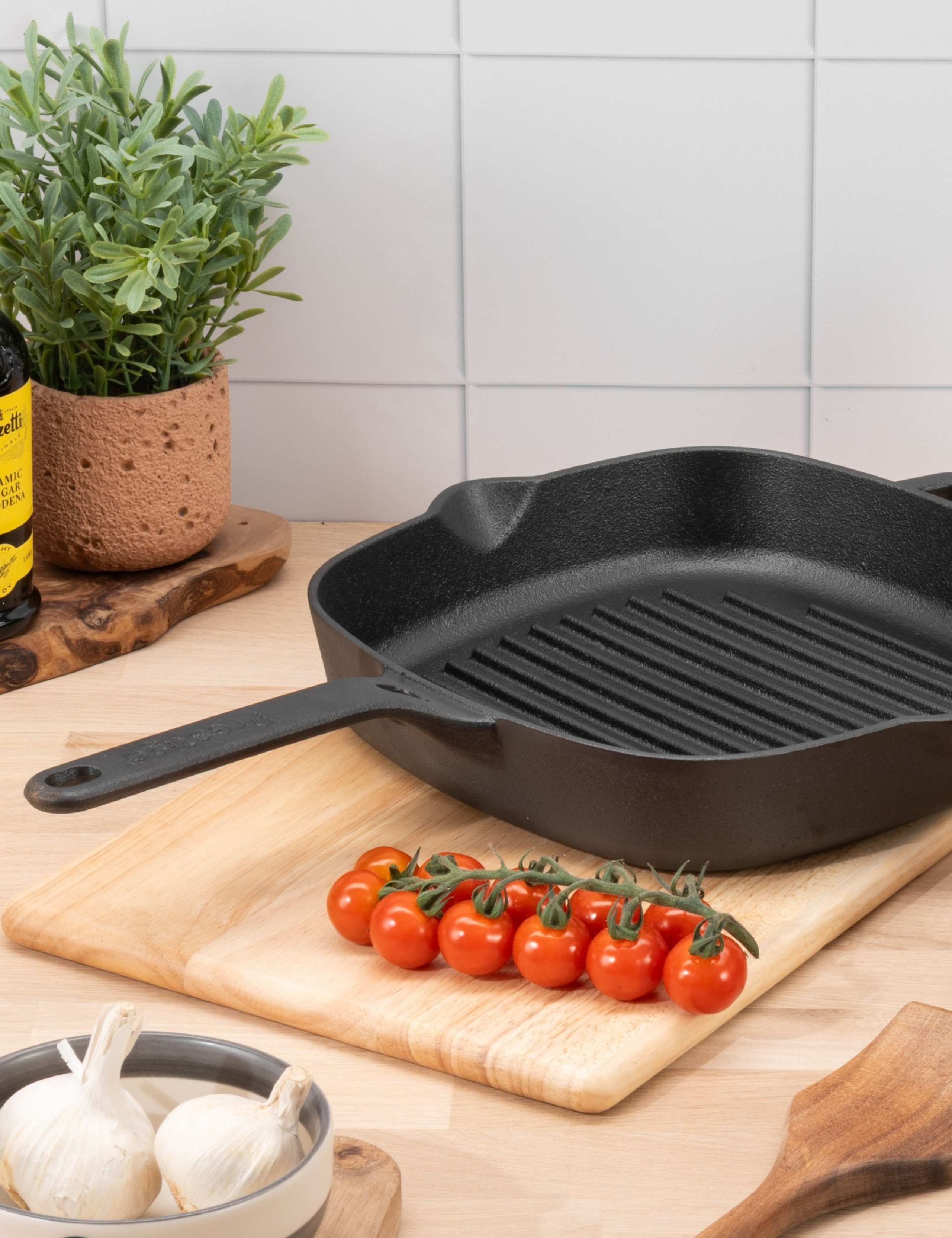 Cast Iron 25cm Griddle Pan 2 of 6