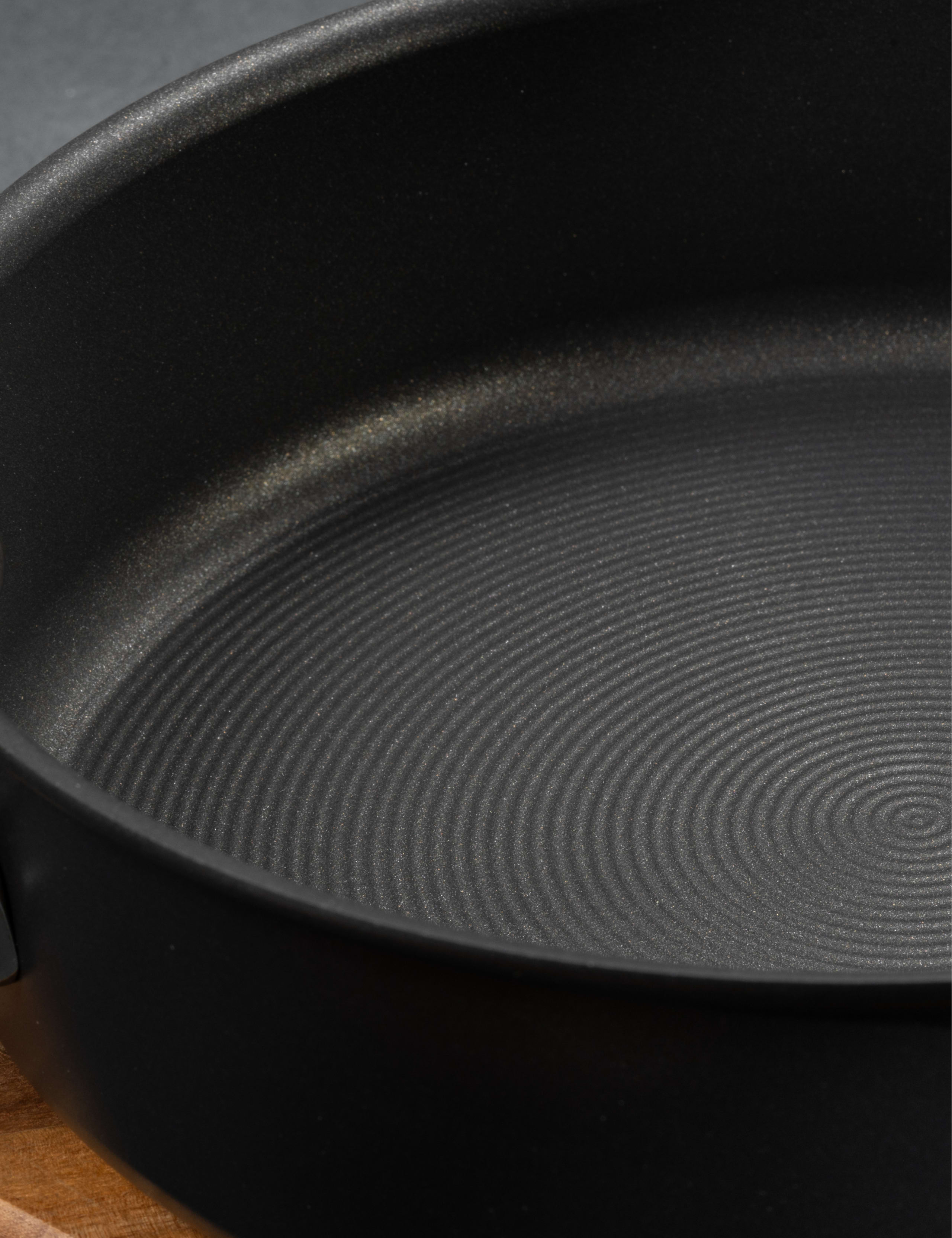 Aluminium 28cm Sauté Pan 5 of 8