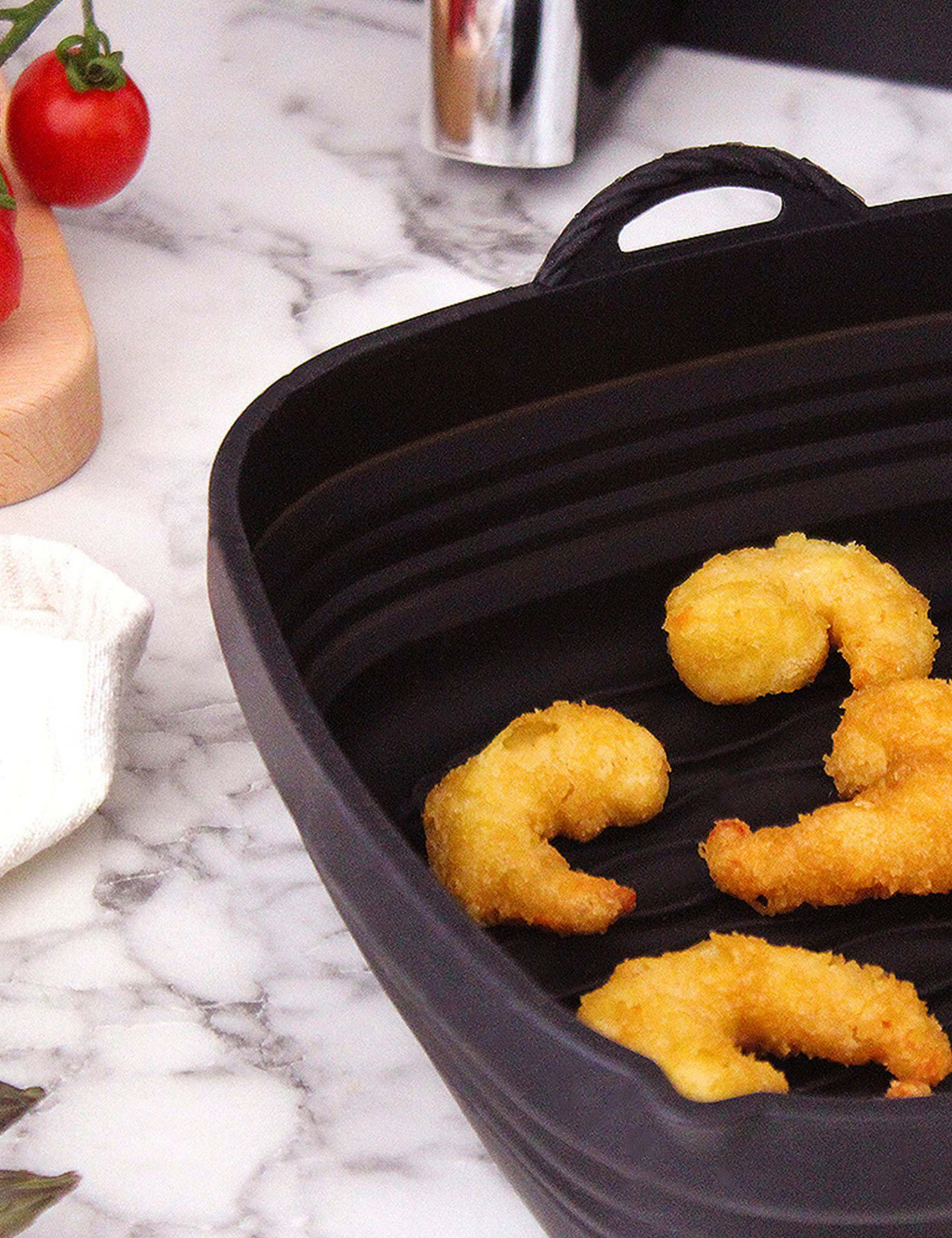 Set of 2 Square Silicone 21cm Air Fryer Liners 3 of 5