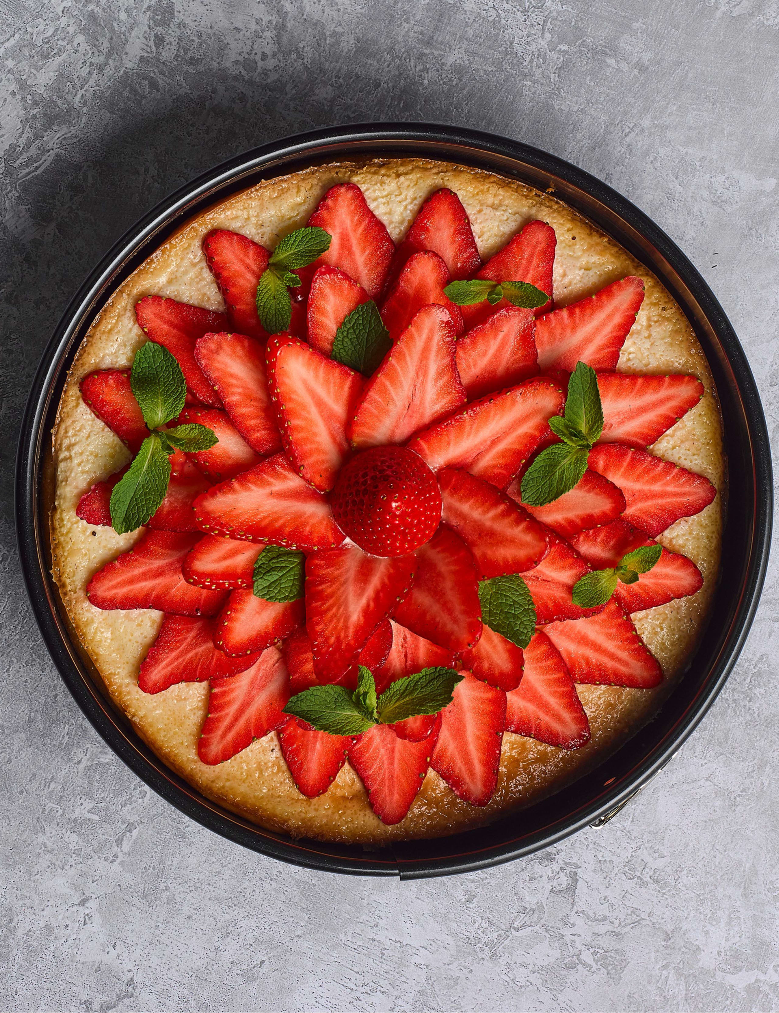 20cm Springform Cake Tin 3 of 5