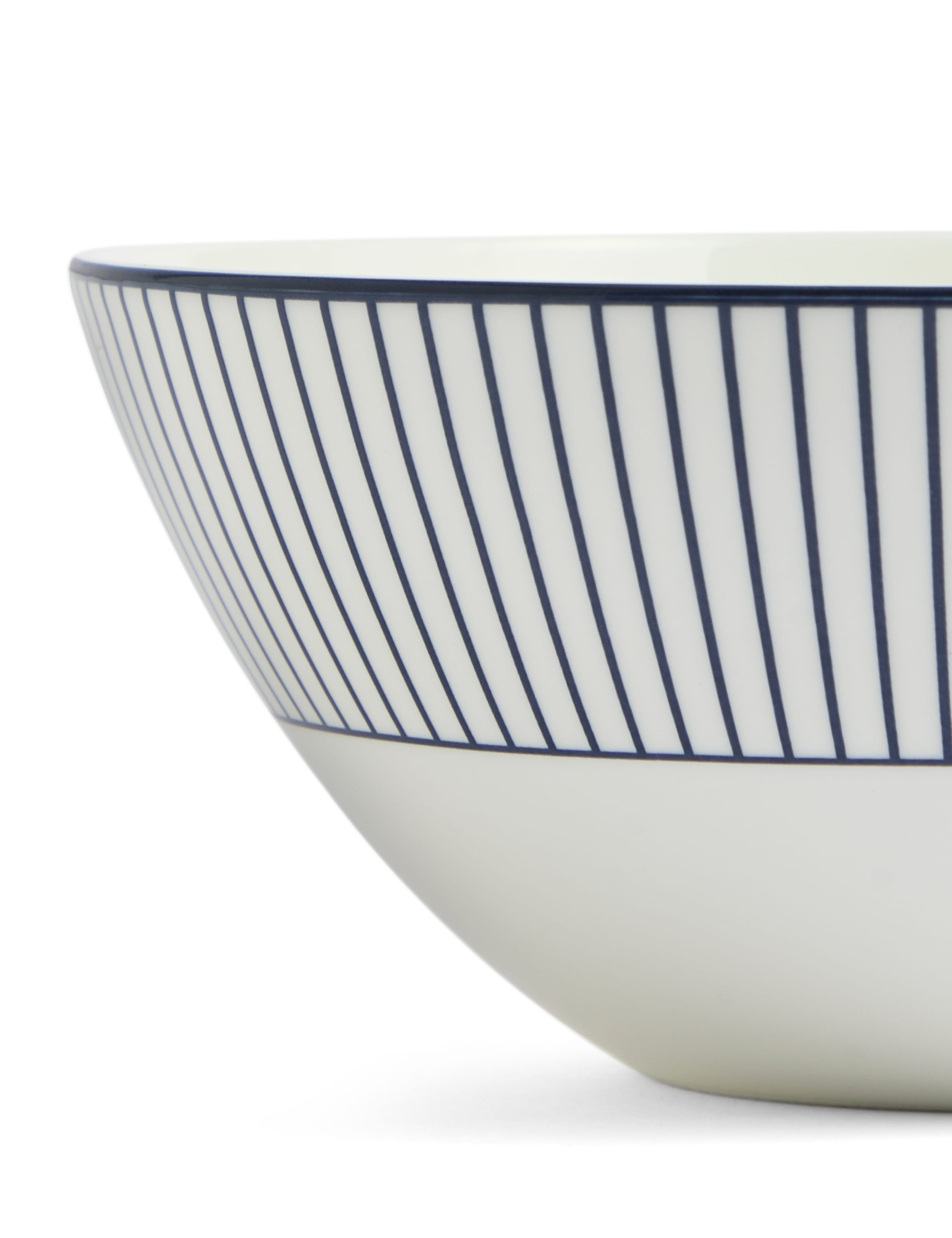 Set of 2 Gio Cereal Bowls 3 of 4