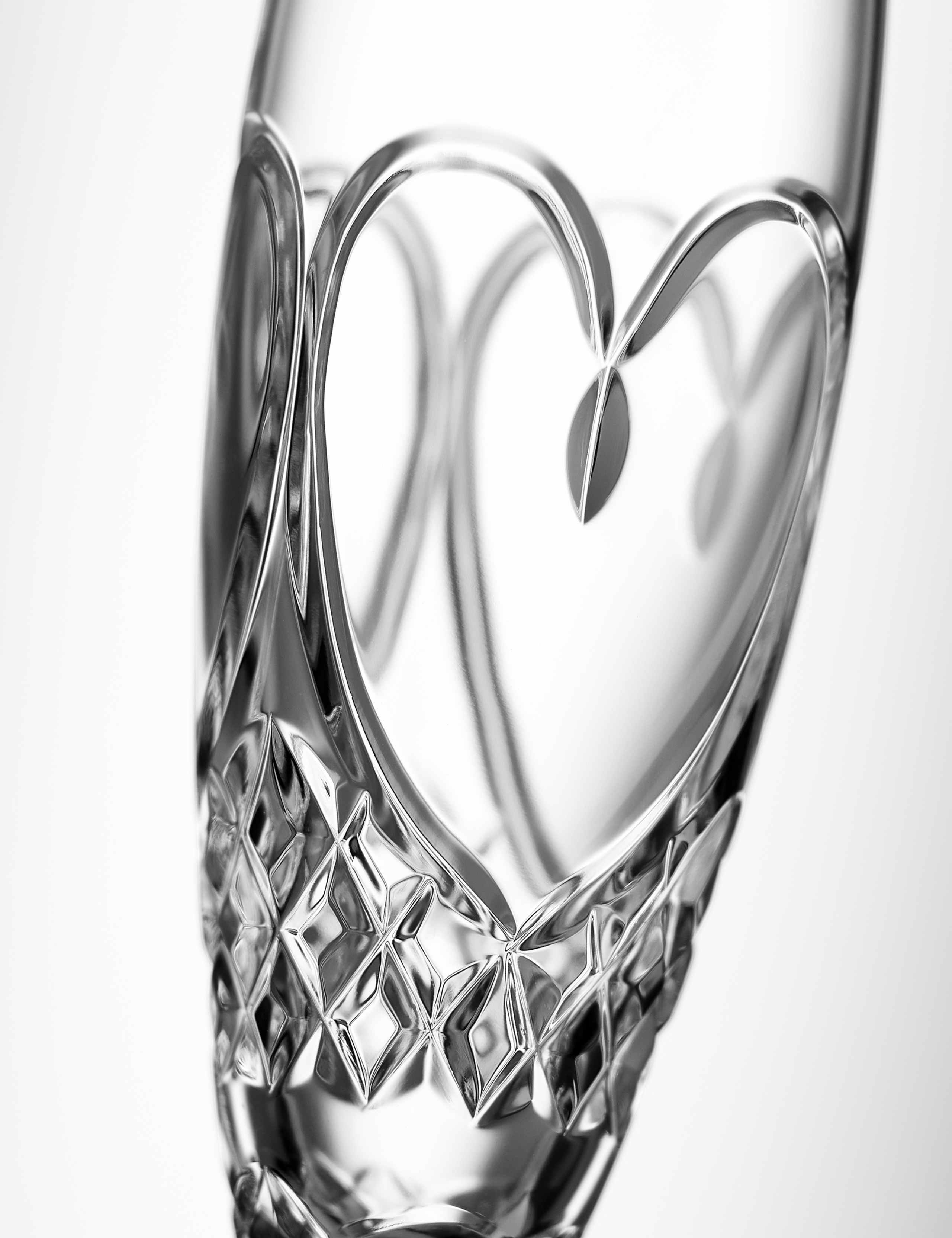 Set of 2 Crystal Champagne Flutes 3 of 4