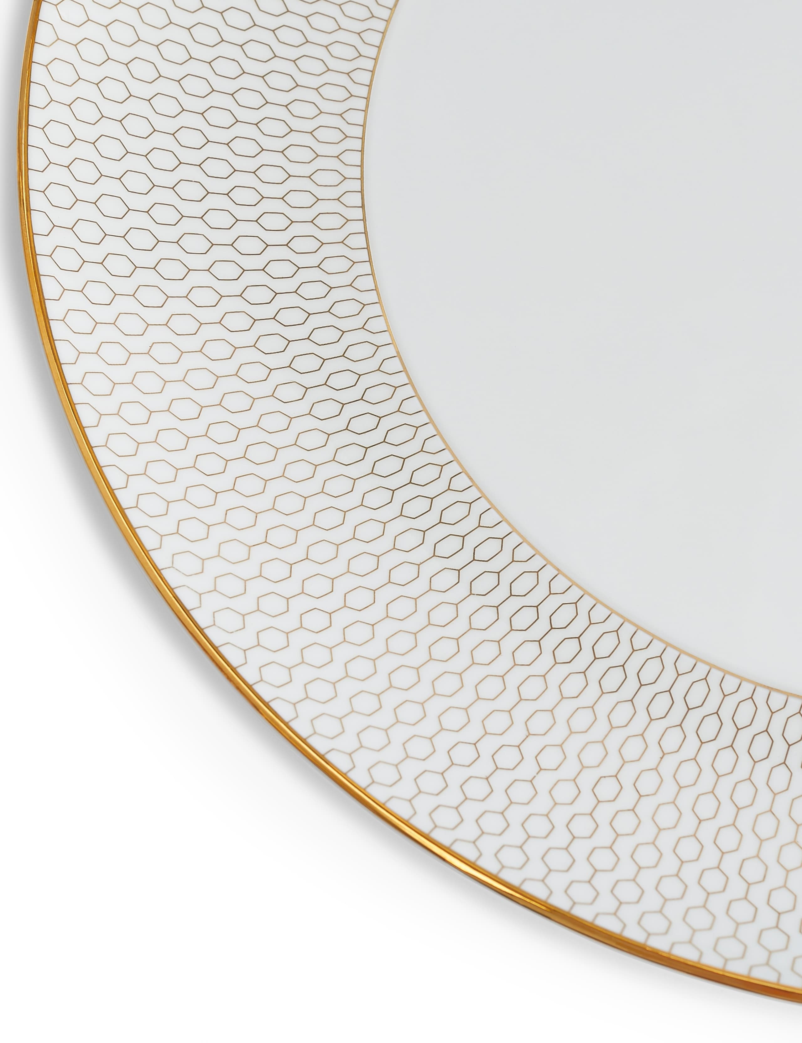 Wedgwood Gio Gold Plate 28.2cm 2 of 4