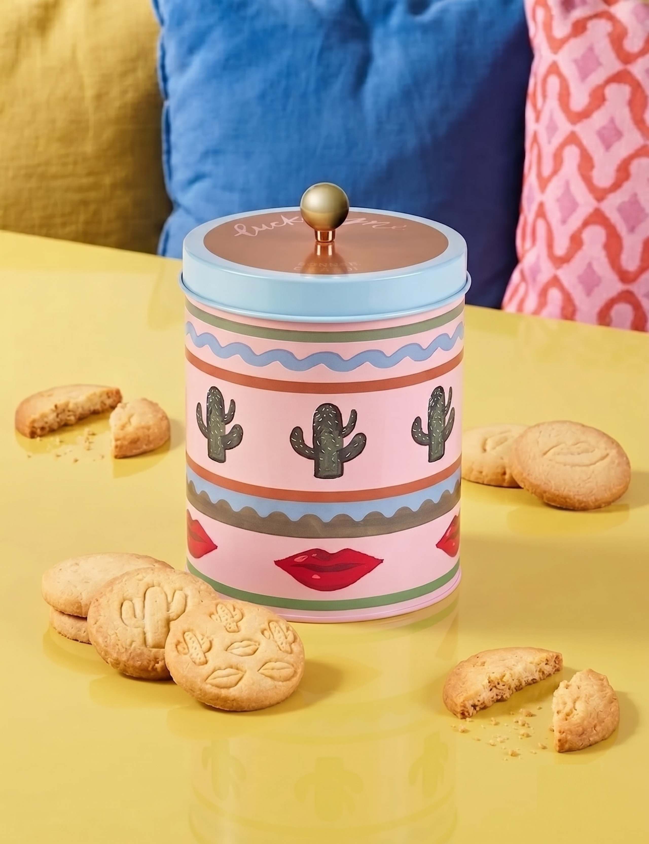 Electric Coast Biscuit Storage Tin 4 of 6