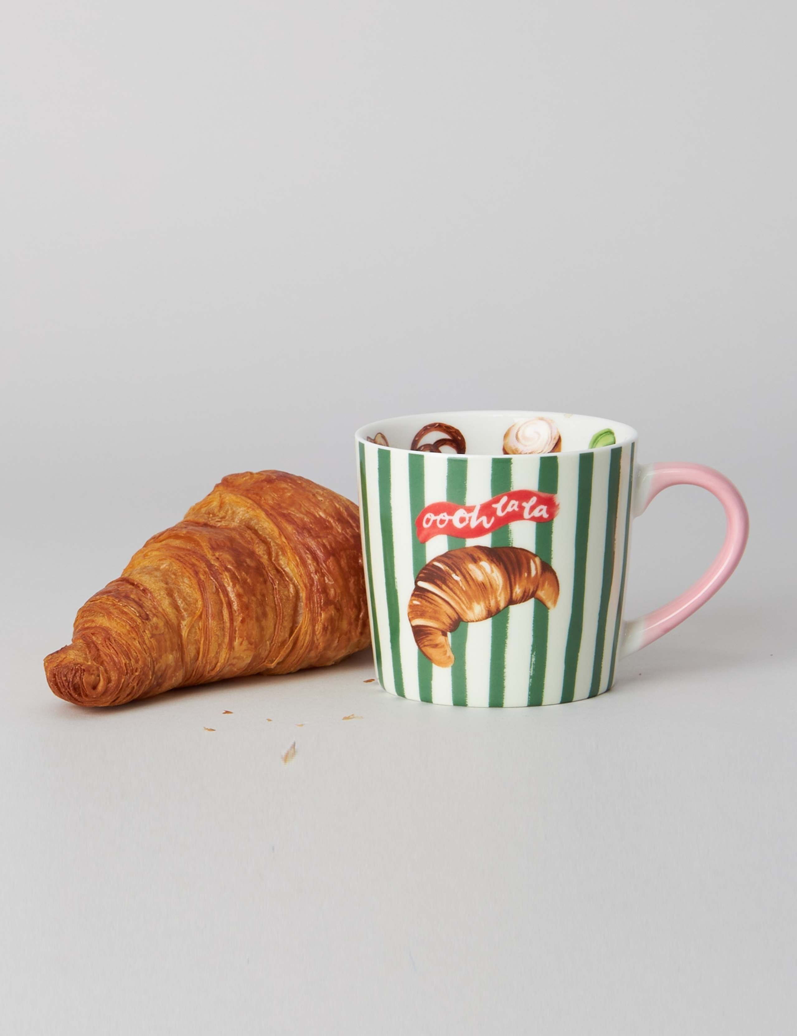 Set of 2 Croissant Slogan Mugs 5 of 10