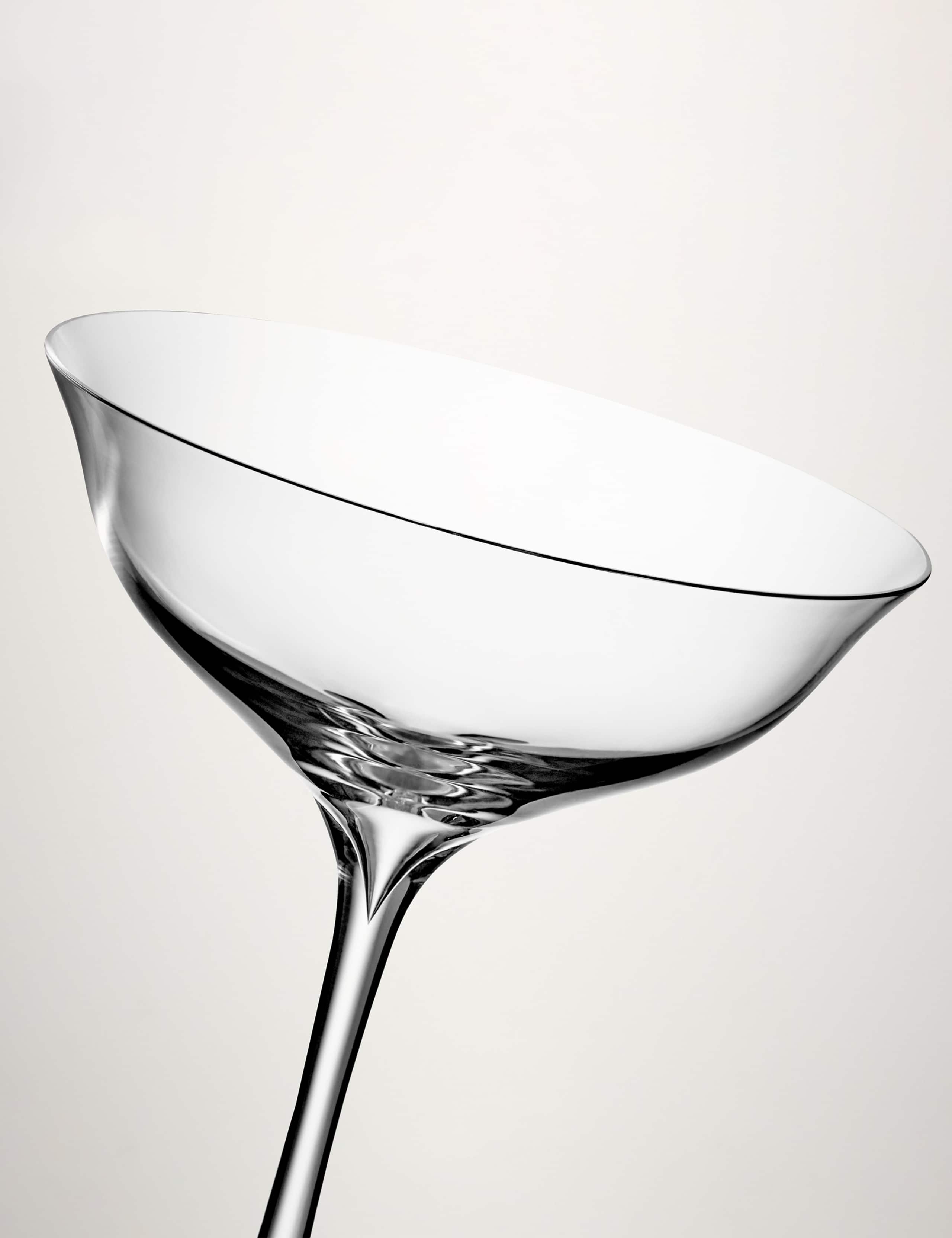 Set of 2 Elegance Belle Crystal Coupes 2 of 3