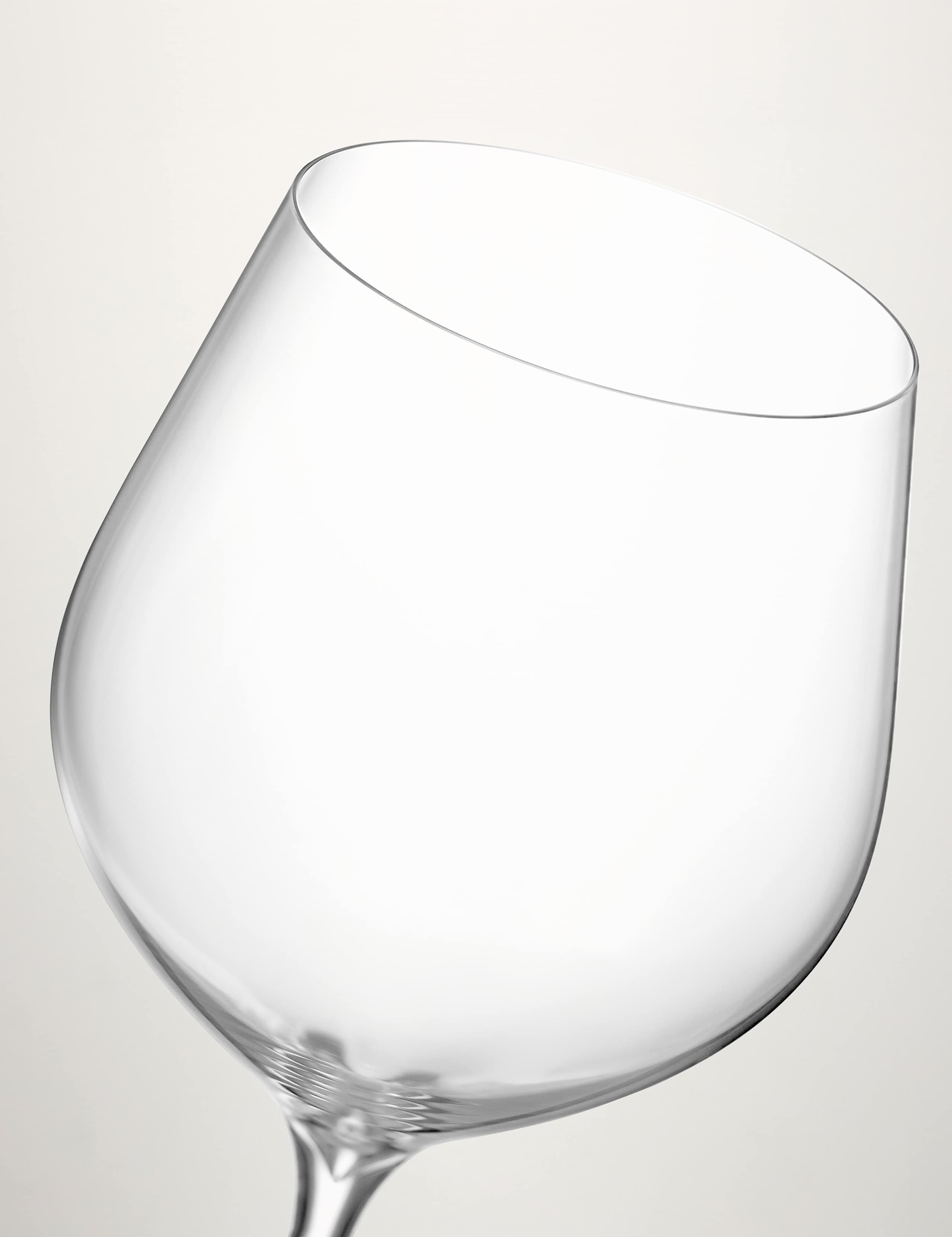 Set of 2 Elegance Crystal Red Wine Glasses 2 of 3
