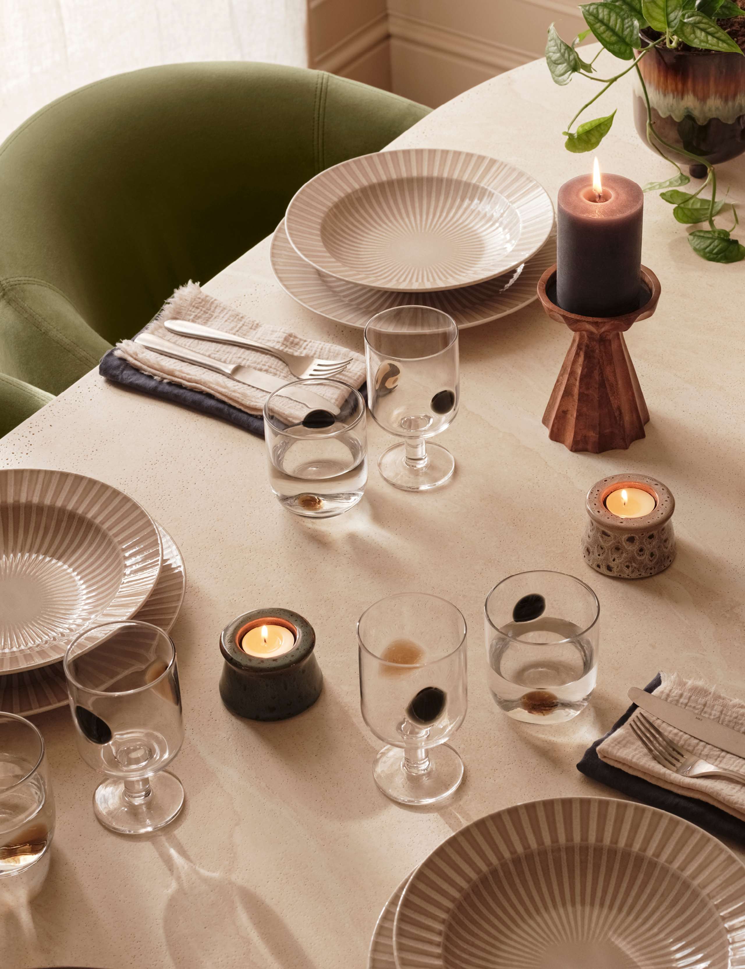 Set of 3 Spot Reactive Tealight Candle Holders 6 of 7