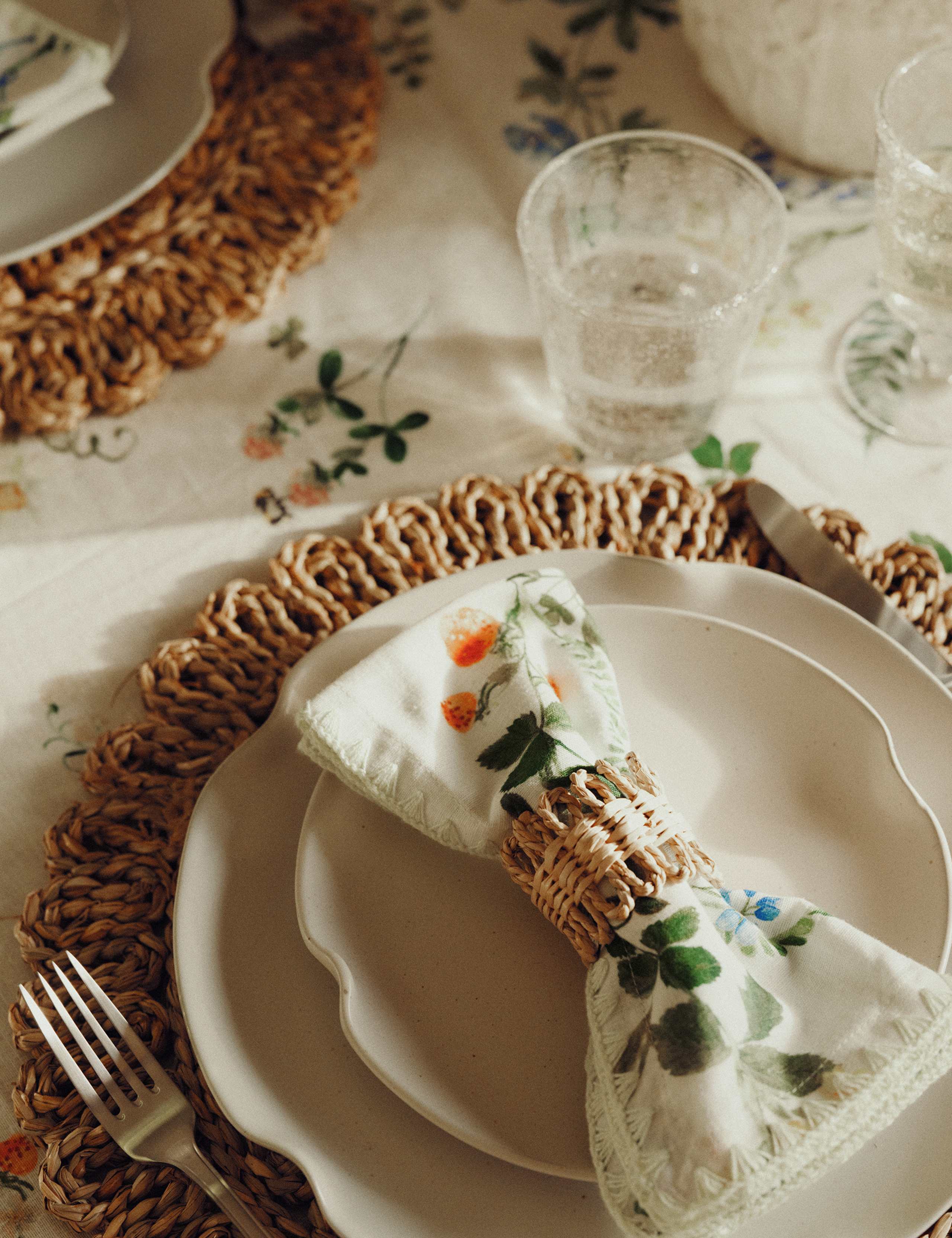 Set of 4 Cotton with Linen Floral Napkins 5 of 5