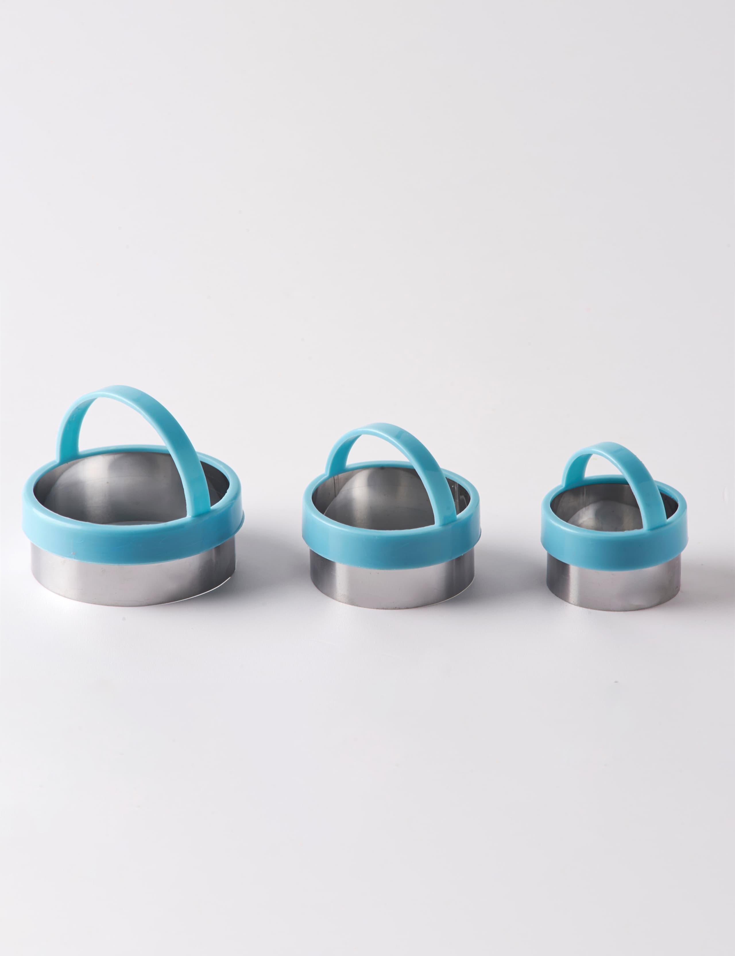 Set of 3 Round Cookie Cutters 2 of 3