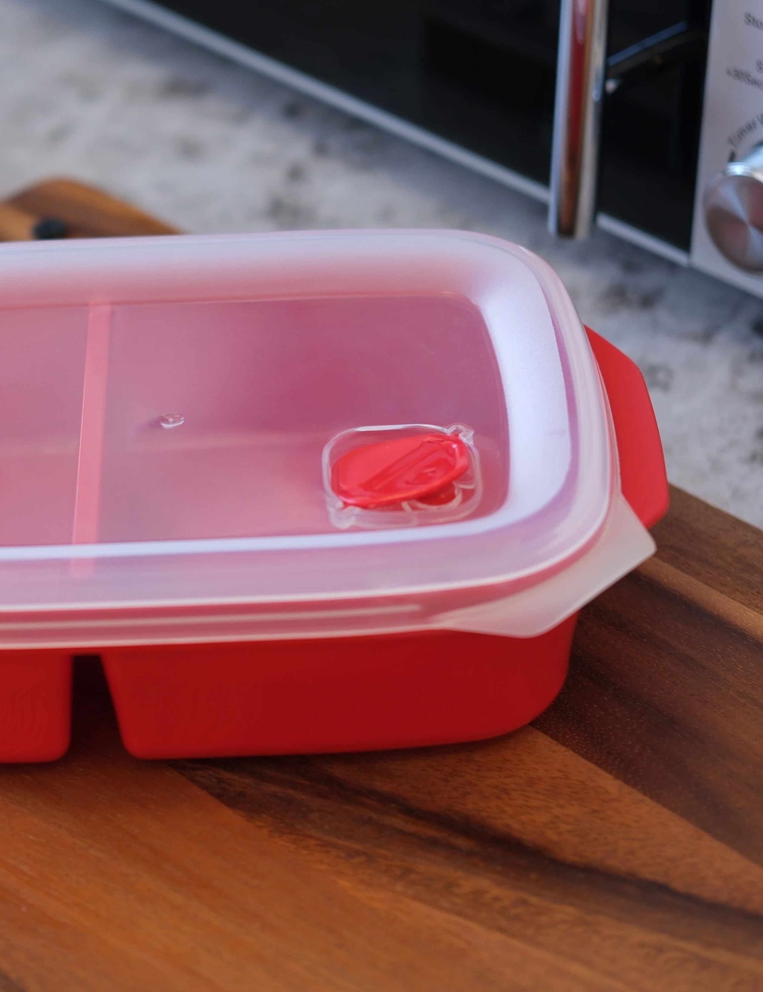 Divided Microwave Container 4 of 6