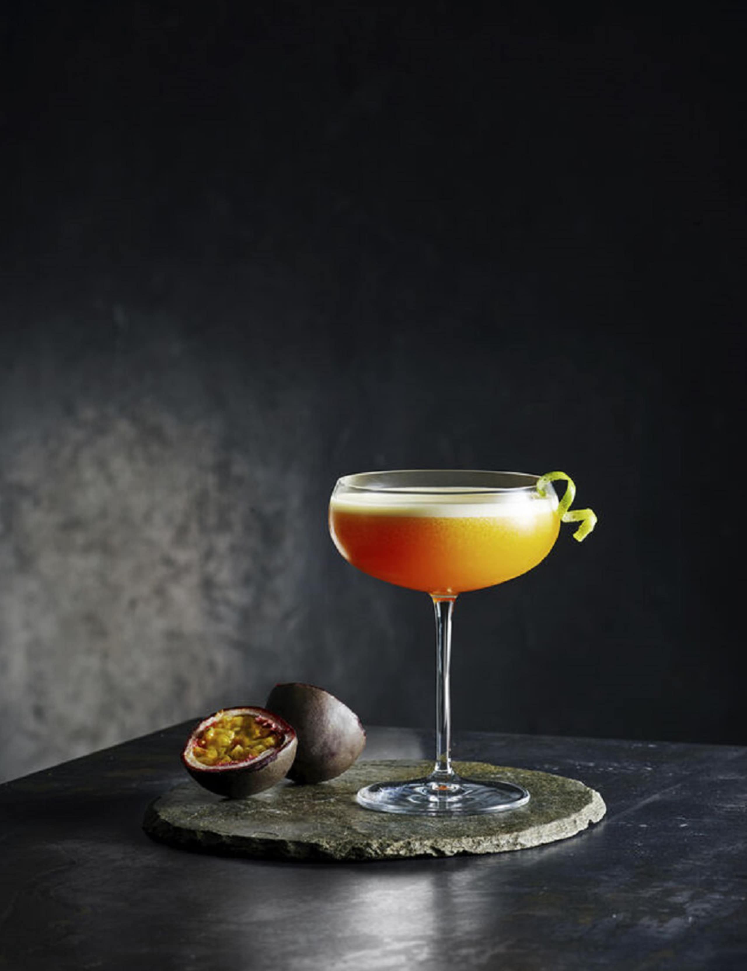 Set of 4 Talismano Martini Glasses 2 of 3