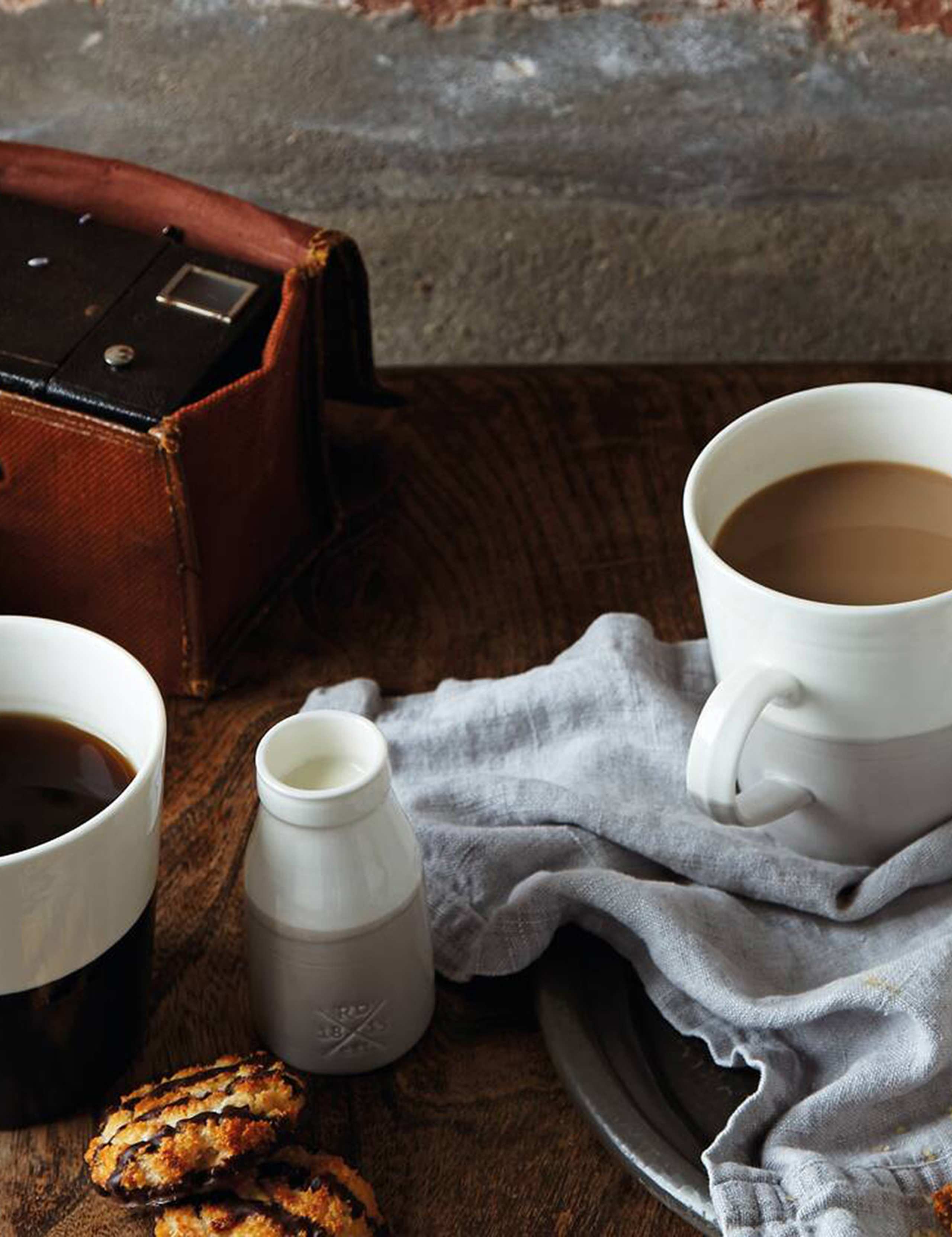 Set of 4 1815 Coffee Studio Grande Mugs 3 of 3