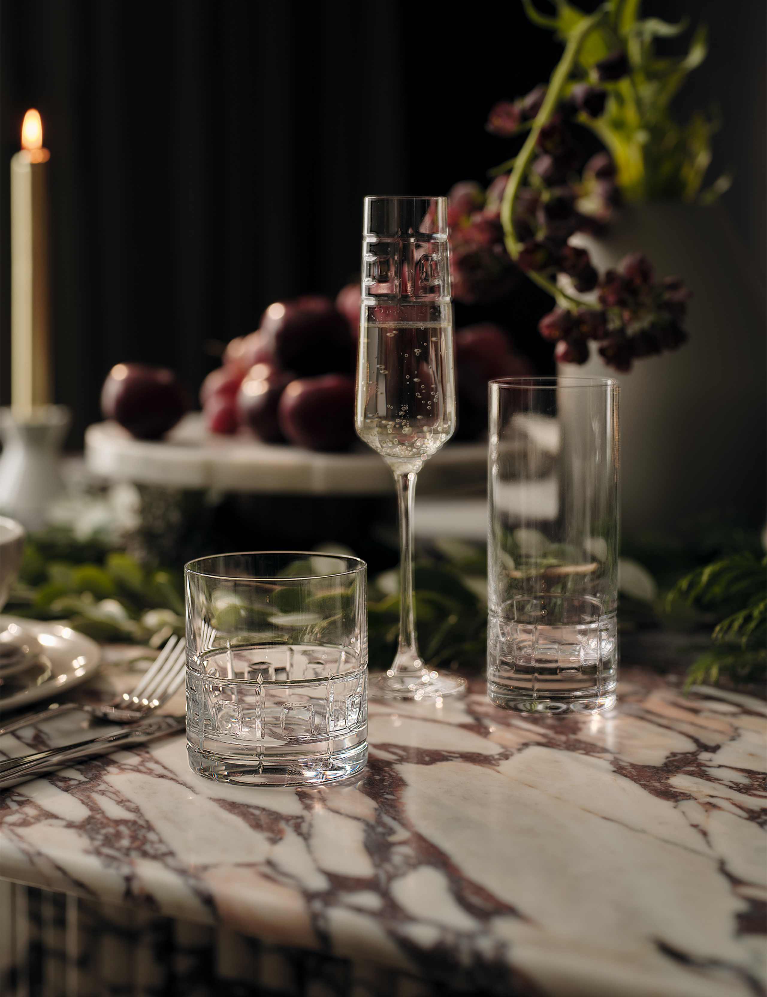Set of 4 Etched Champagne Flutes 8 of 8