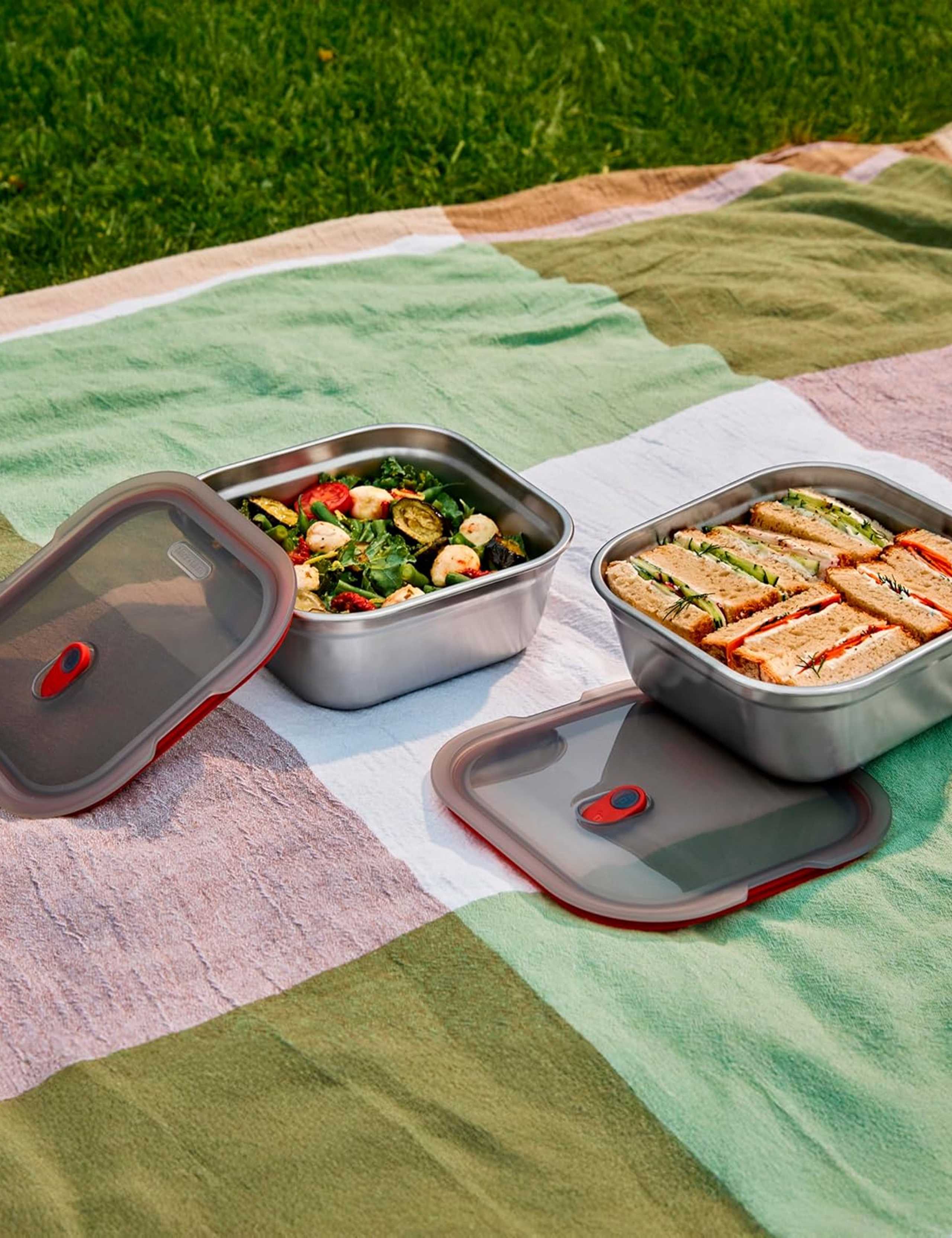 Stainless Steel Lunch Box 3 of 4