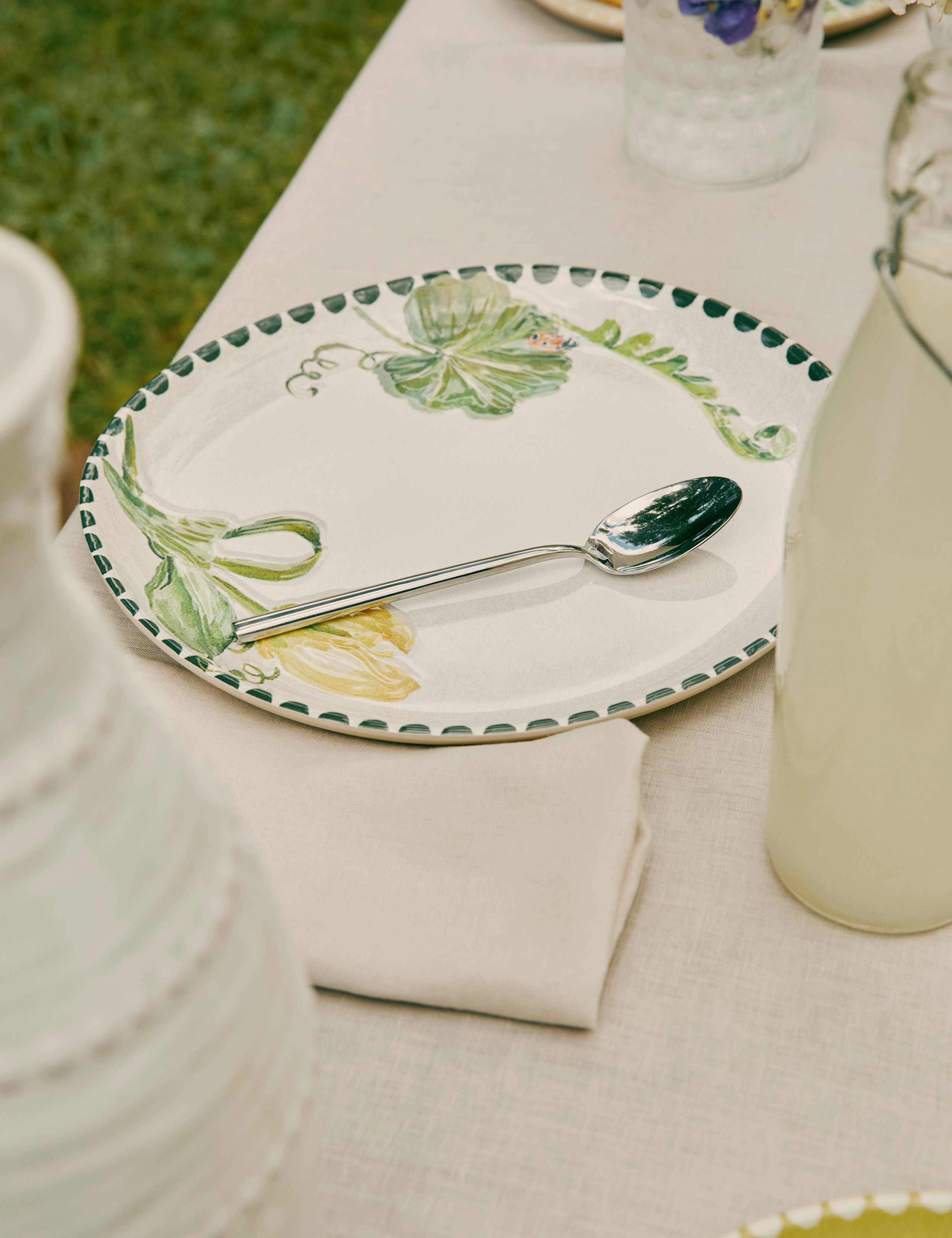 Set of 4 Floral Picnic Dinner Plates 9 of 9