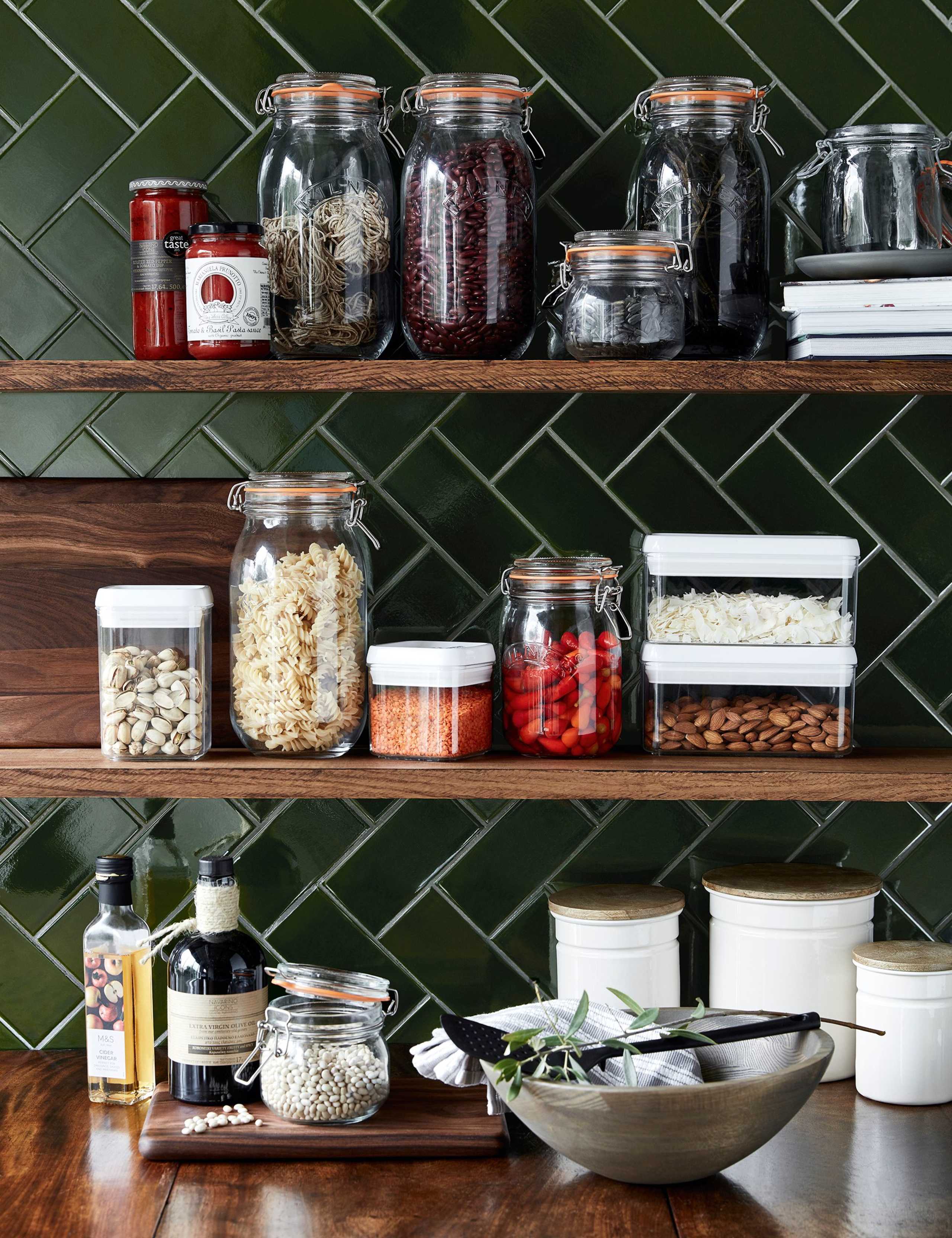 1L Rectangular Flip-Tight Food Storage 3 of 3