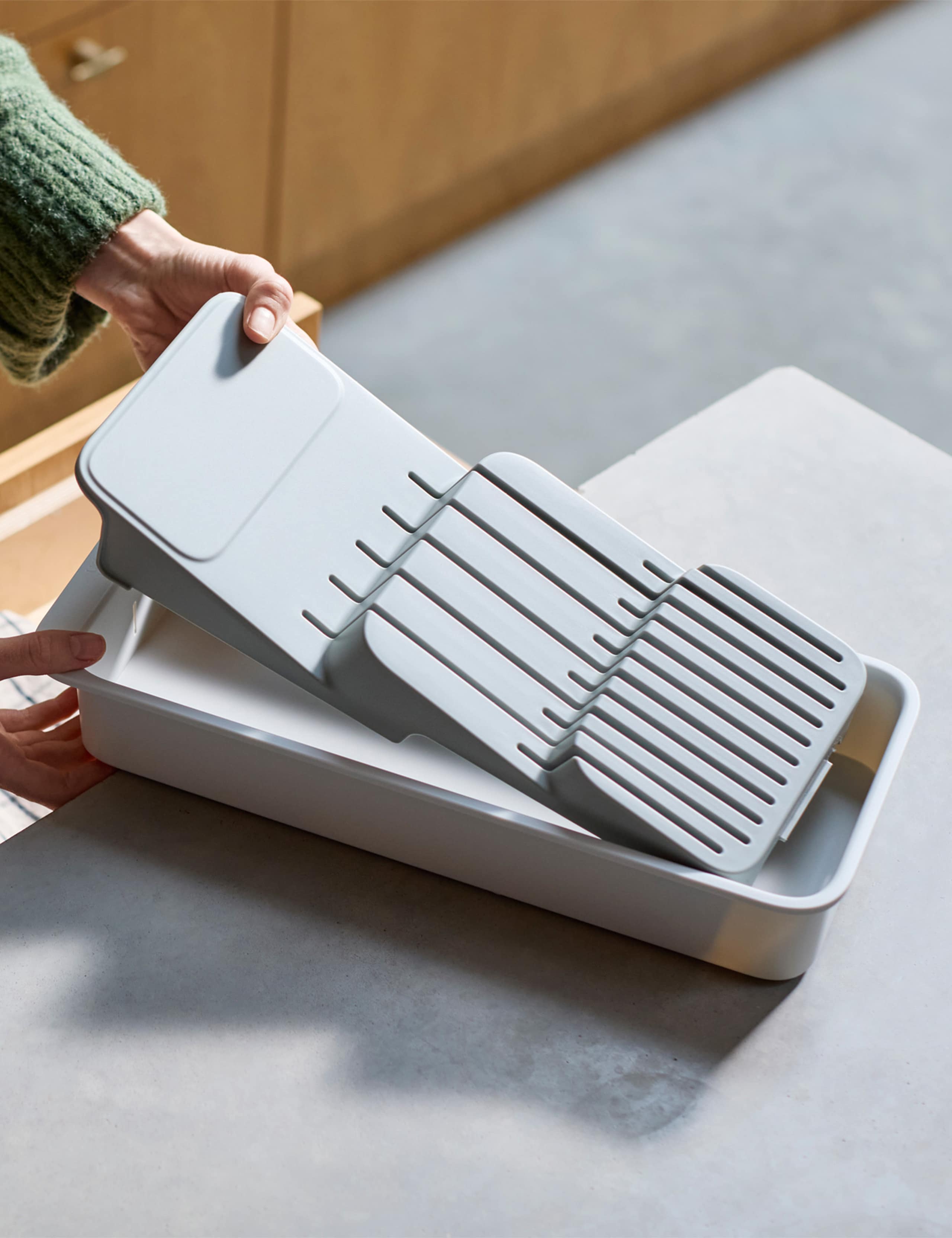 2-Tier Knife Compact Organiser 6 of 6