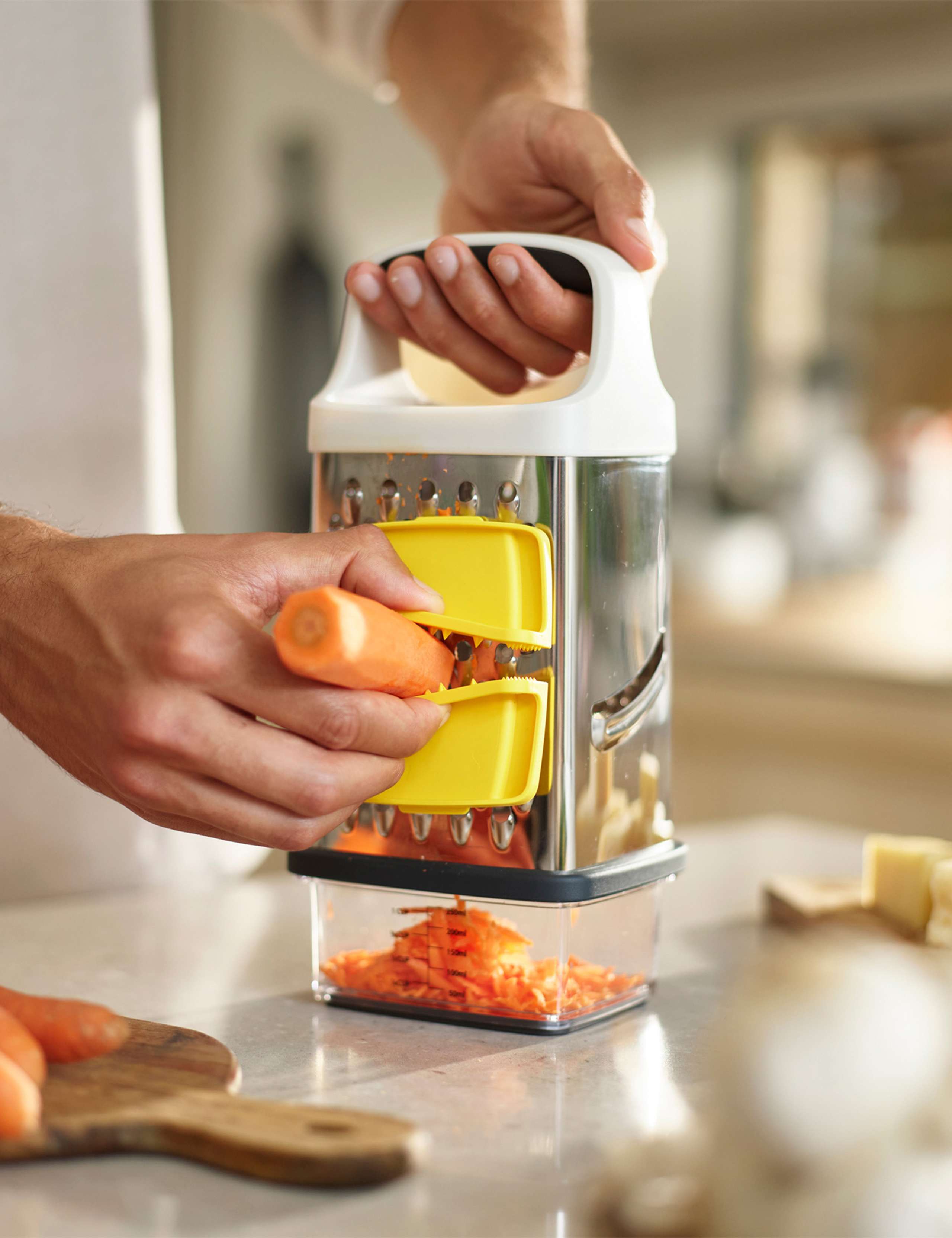 Box Grater with Precision Food Grip 2 of 5