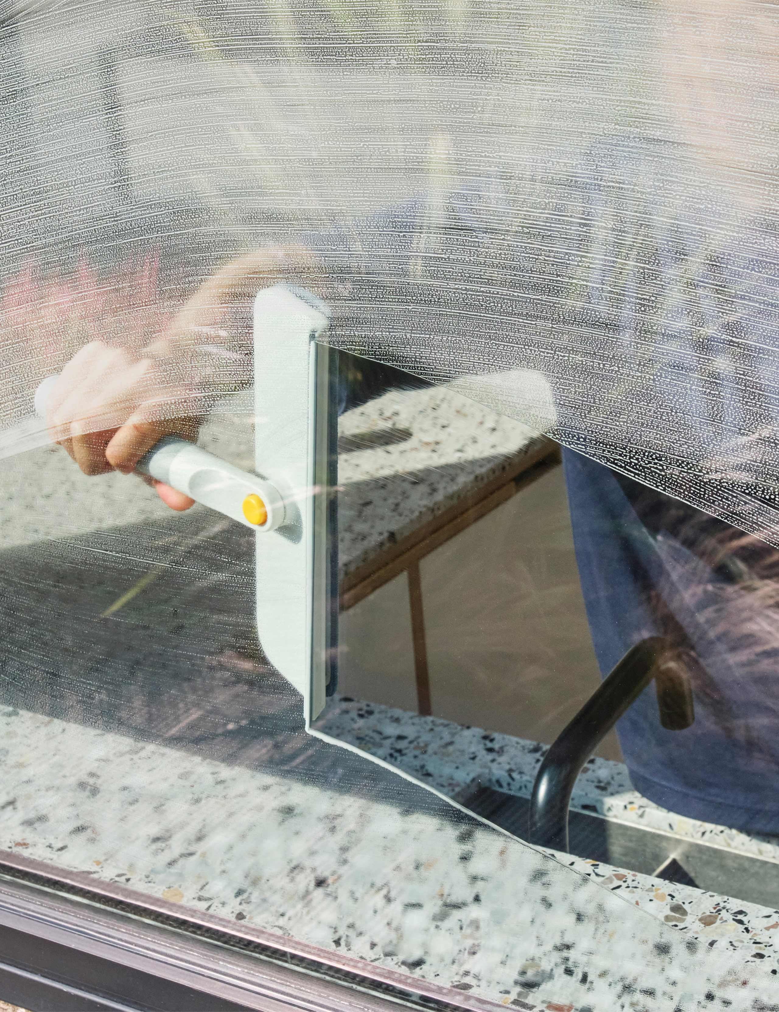 2 in 1 Glass Cleaning Squeegee 3 of 5