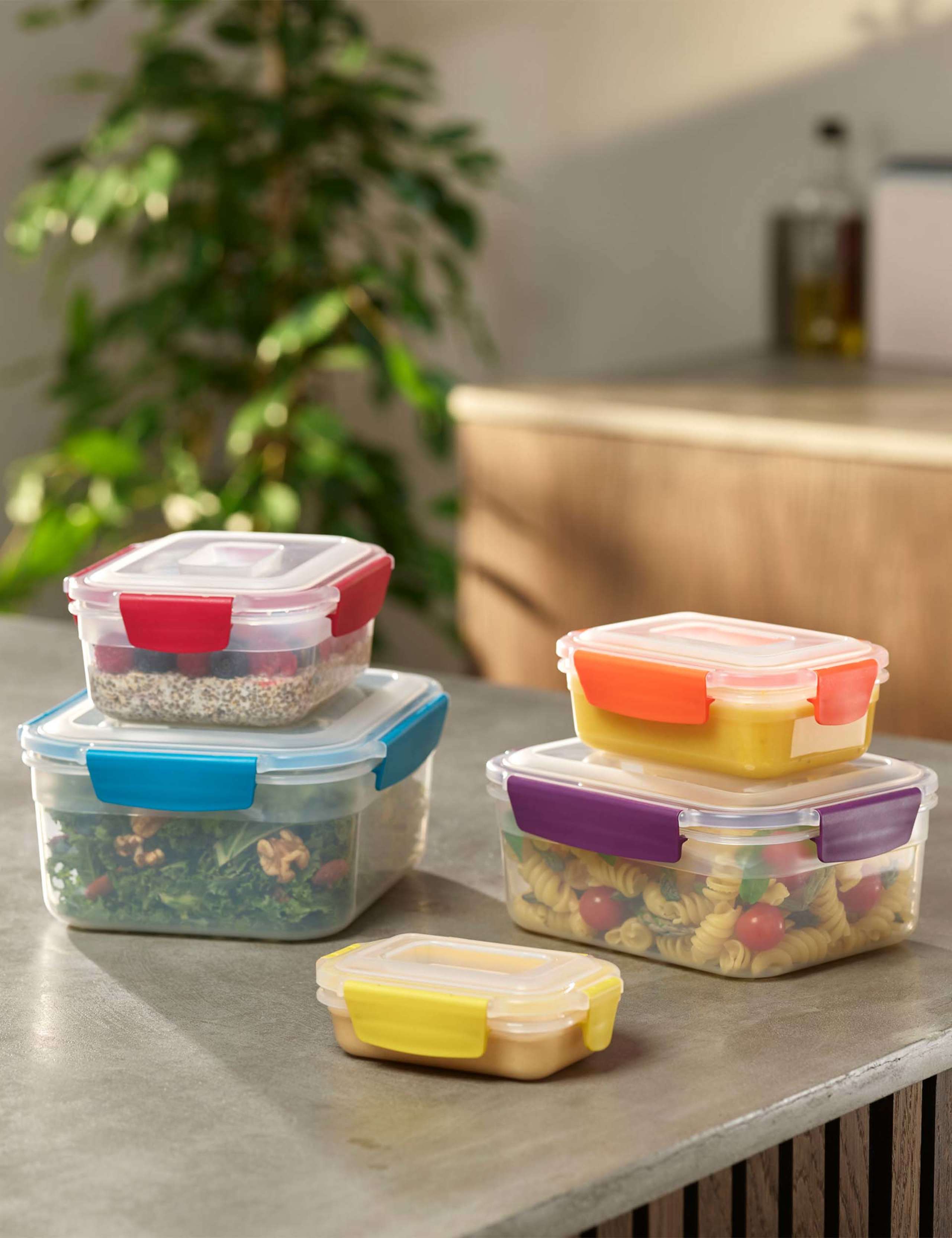 Set of 5 Nest Lock Storage Containers 2 of 6