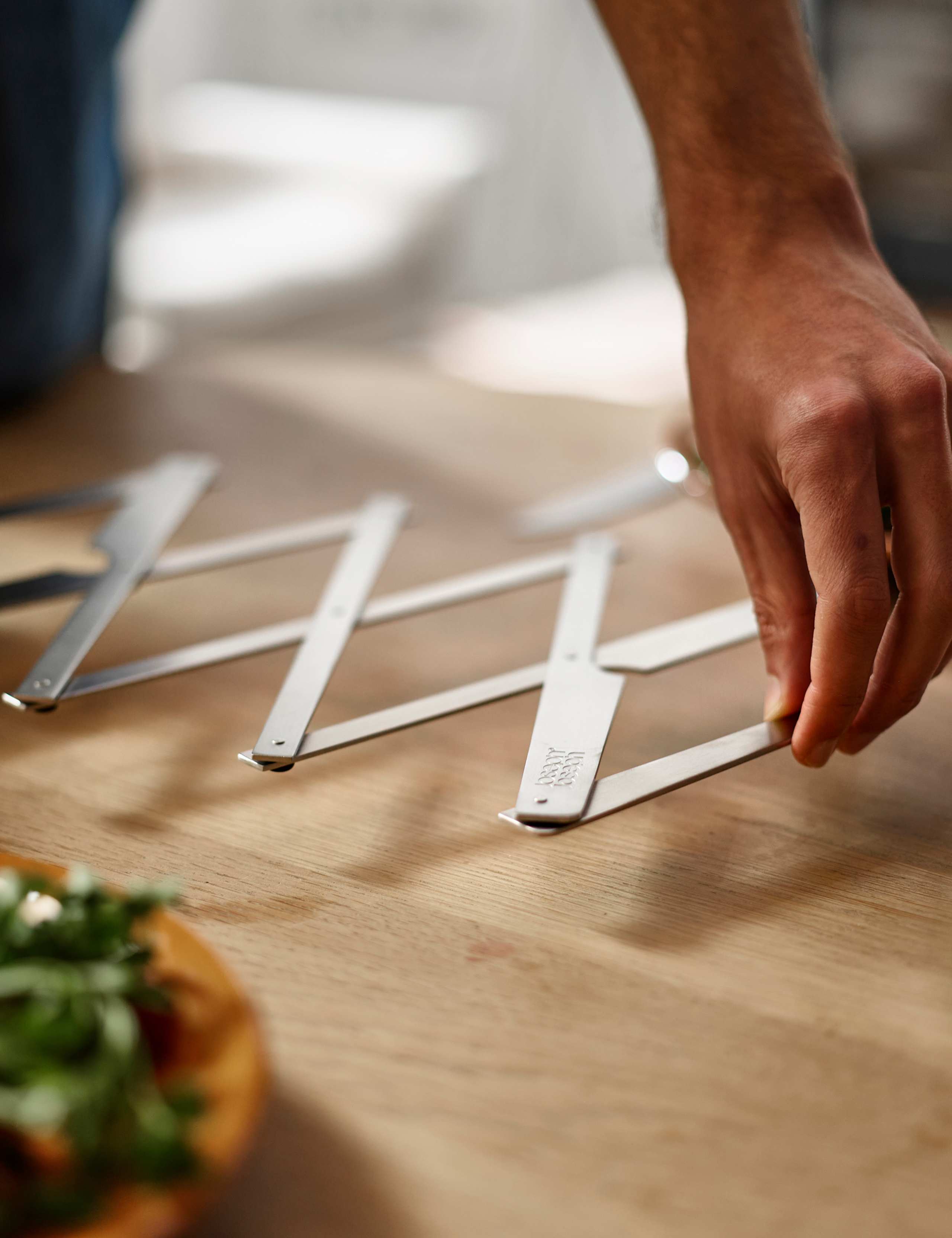 Stainless Steel Expandable Trivet 3 of 6